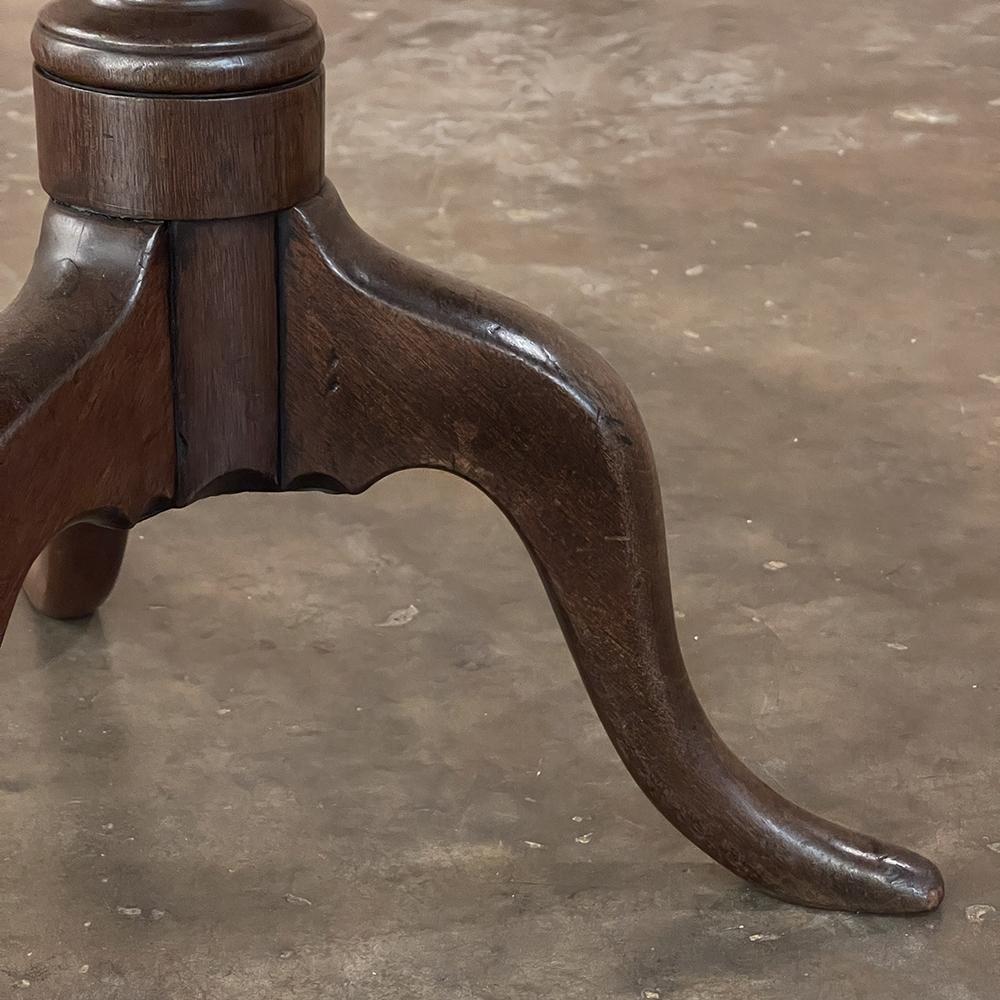 19th Century English Tilt-Top Walnut End Table For Sale 7