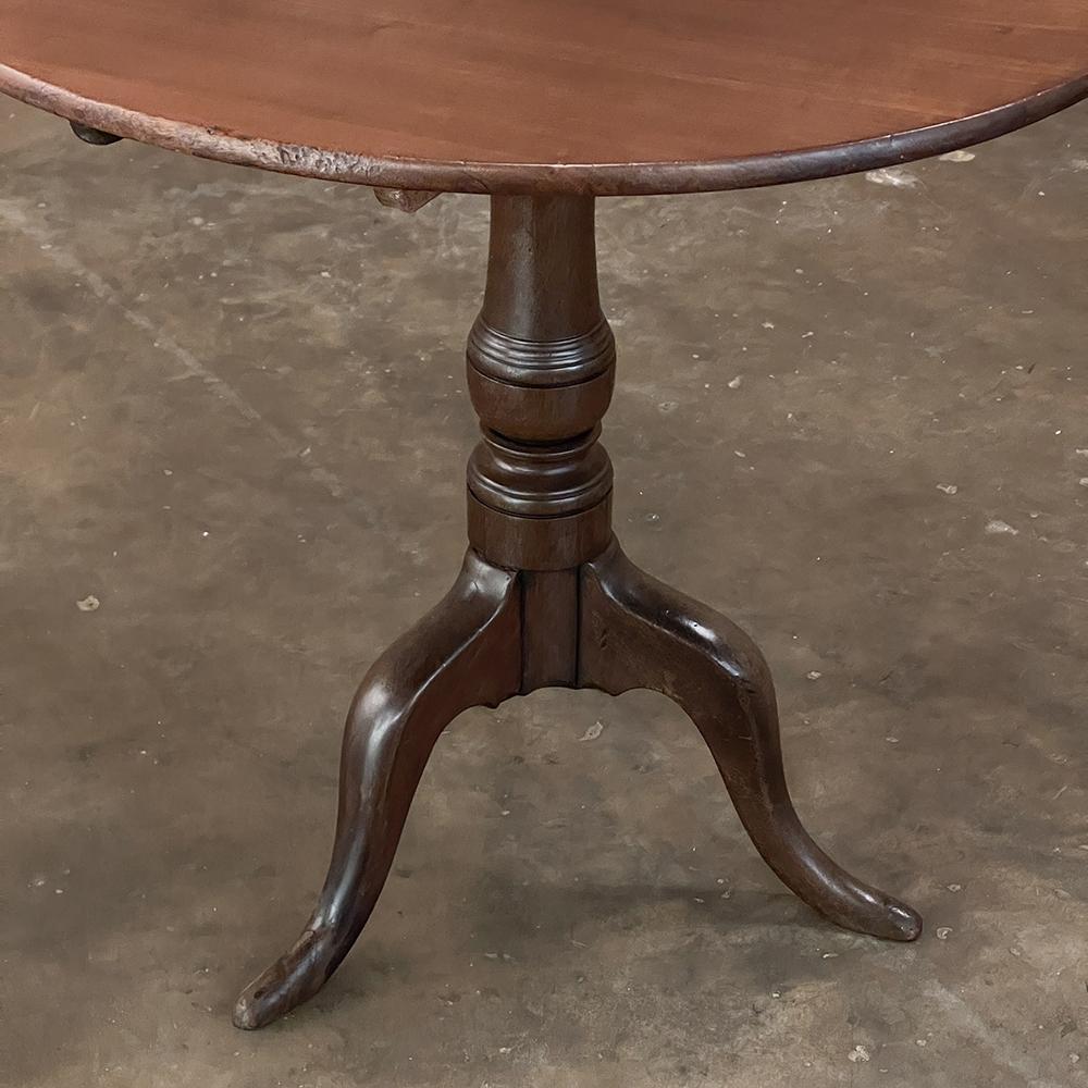 19th Century English Tilt-Top Walnut End Table For Sale 3