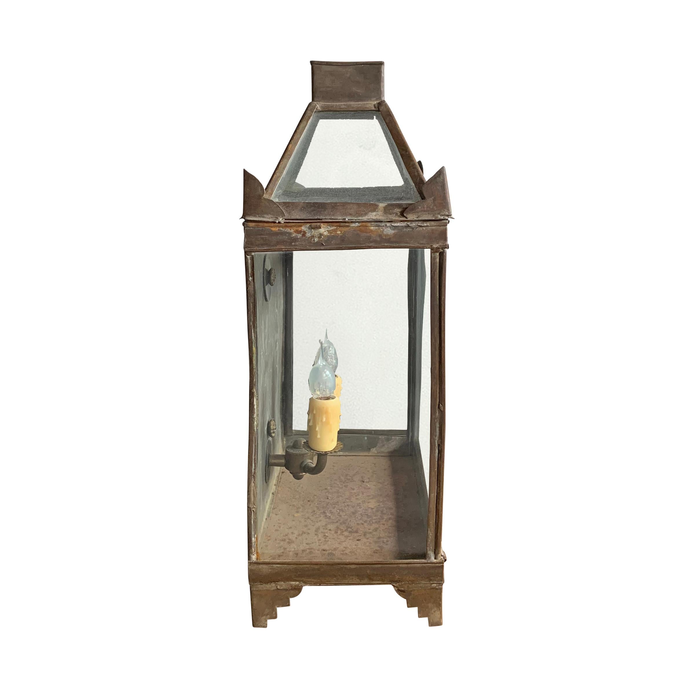 Tôle 19th Century English Tole Lantern Sconce