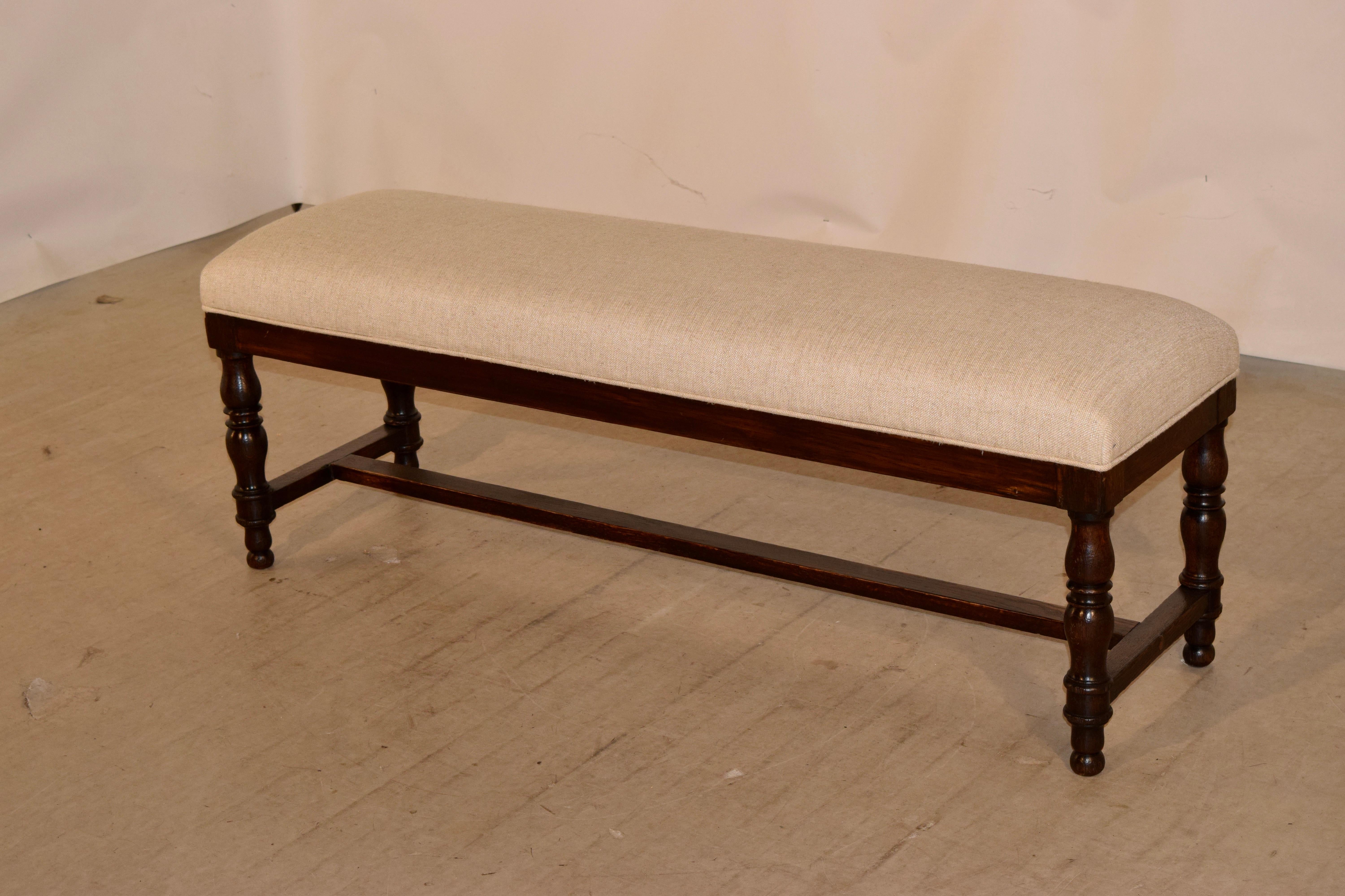 19th Century English Turned Bench In Good Condition In High Point, NC