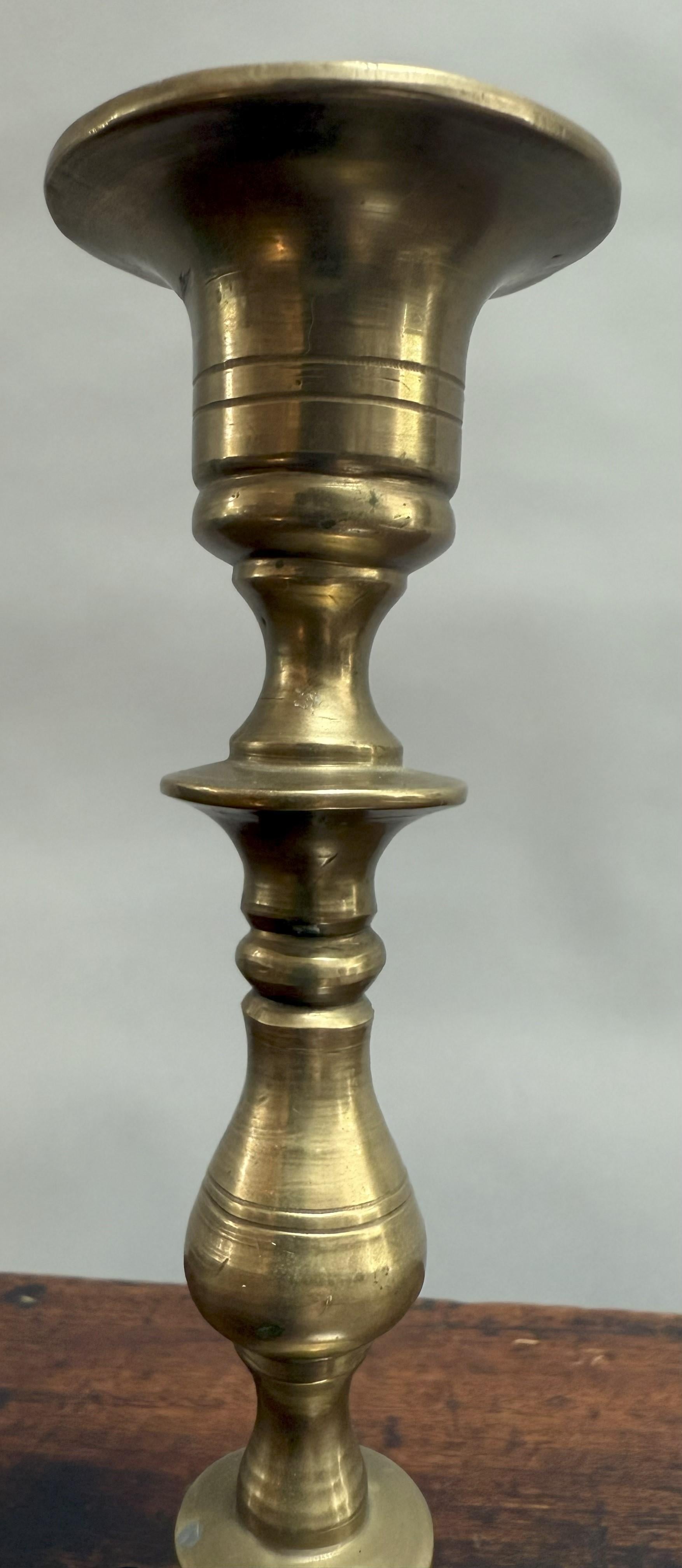 19th Century English Turned Brass Candlestick For Sale 1