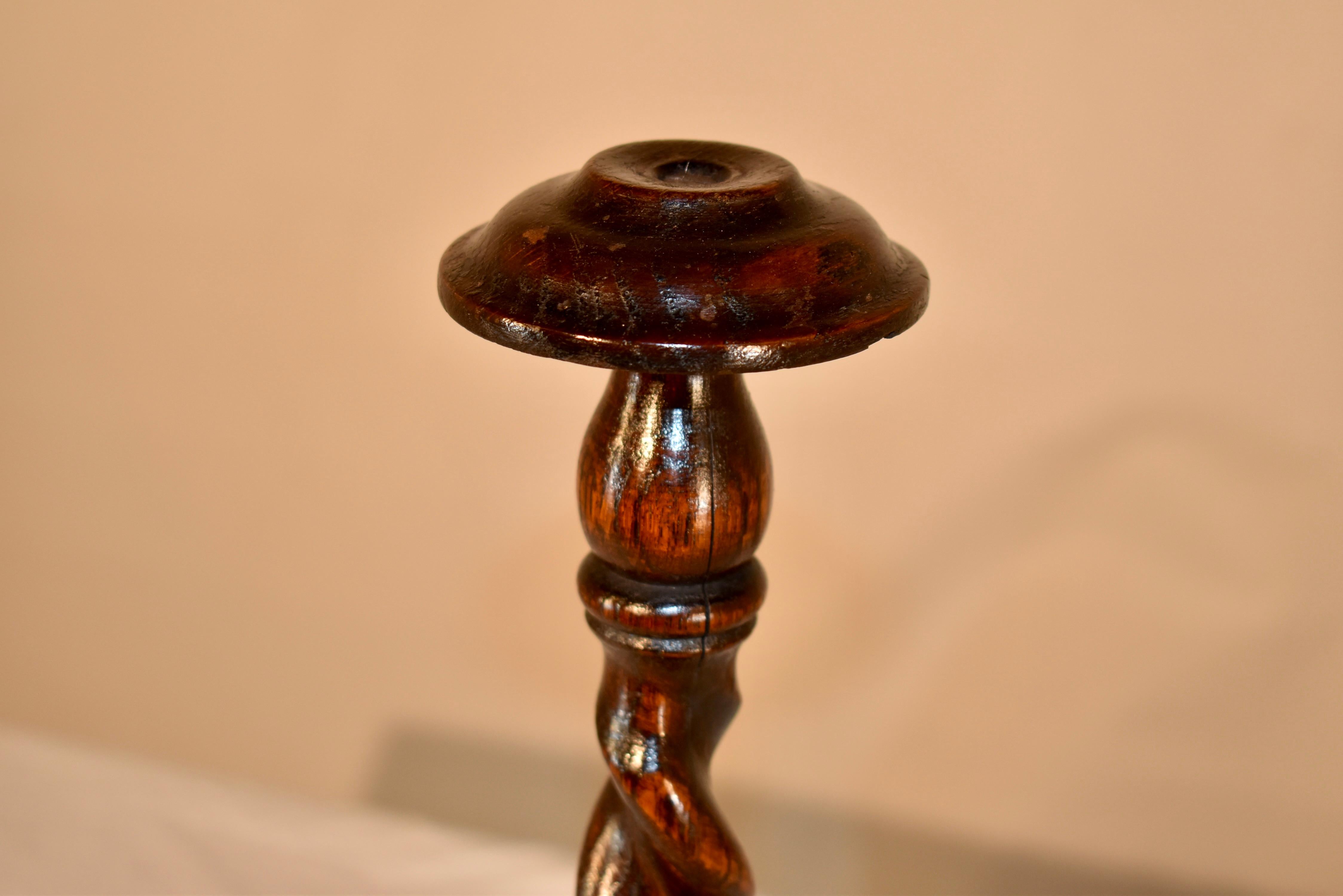 Victorian 19th Century English Turned Hat Stand For Sale
