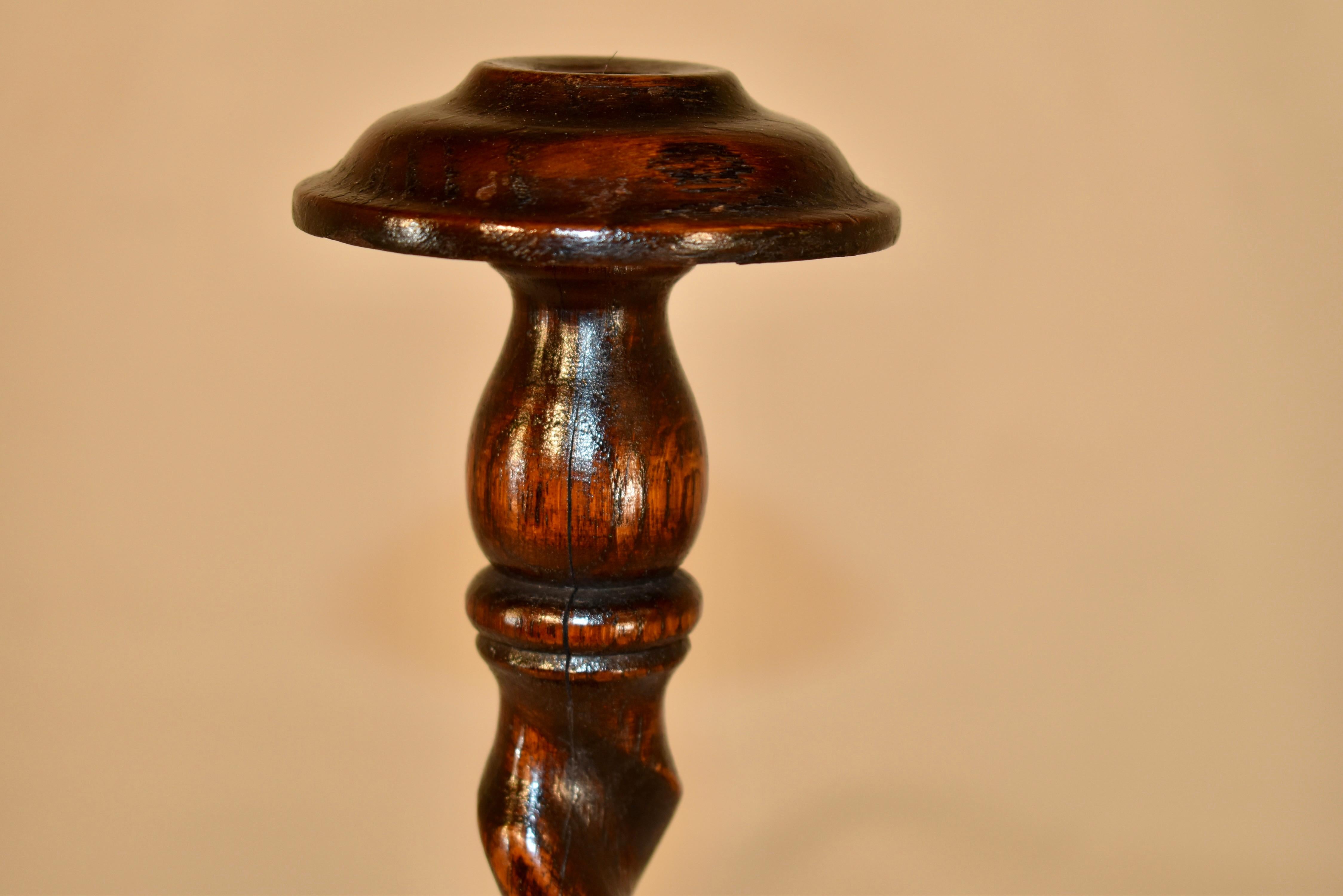 19th Century English Turned Hat Stand For Sale 1