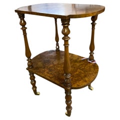 Mesa inglesa de dos niveles de madera de burl del siglo XIX
