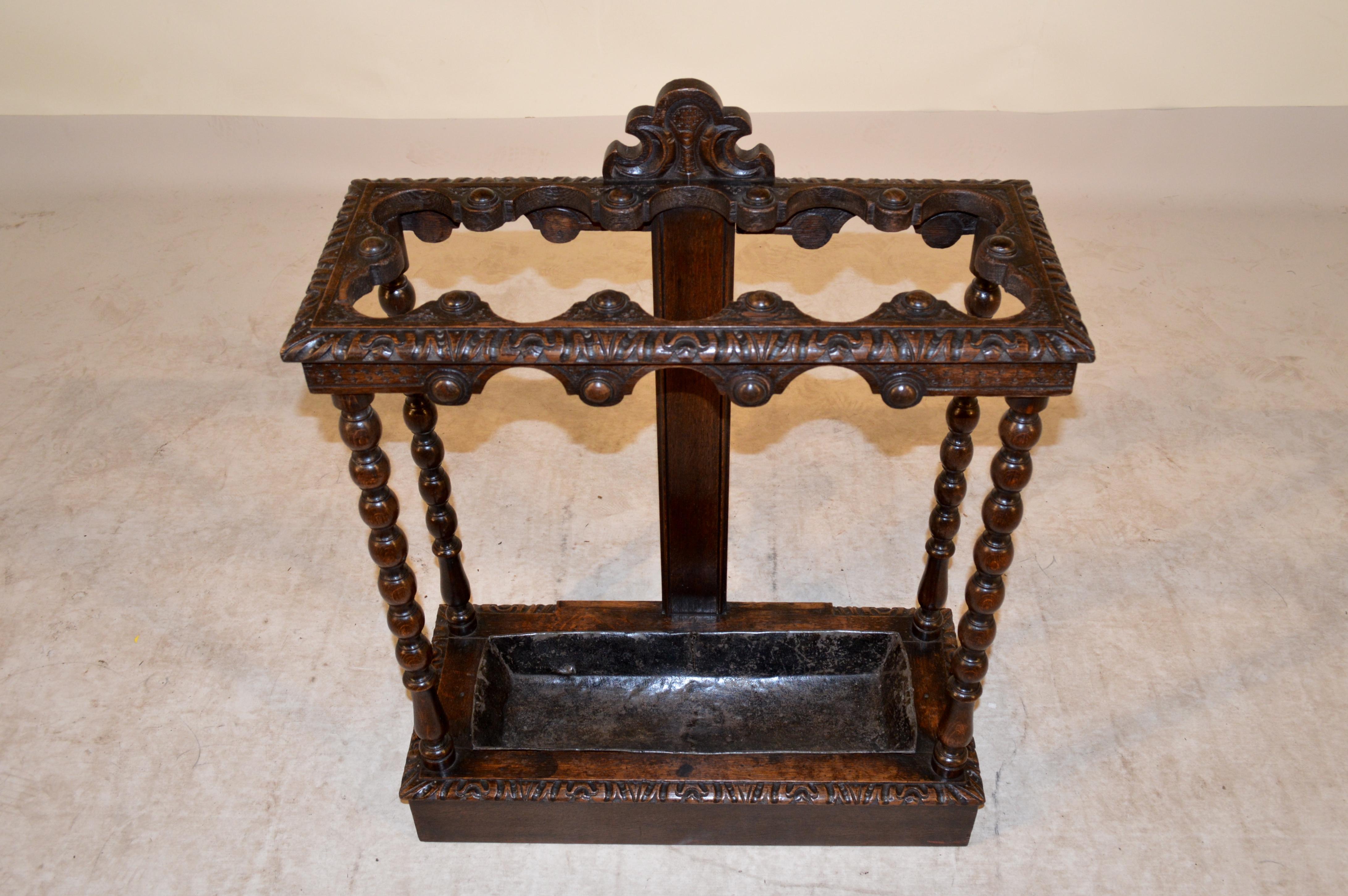 19th Century English Umbrella Stand In Good Condition In High Point, NC