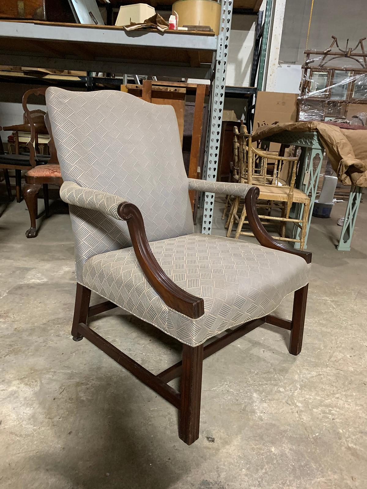 19th century English upholstered library chair
Measures: 28.5