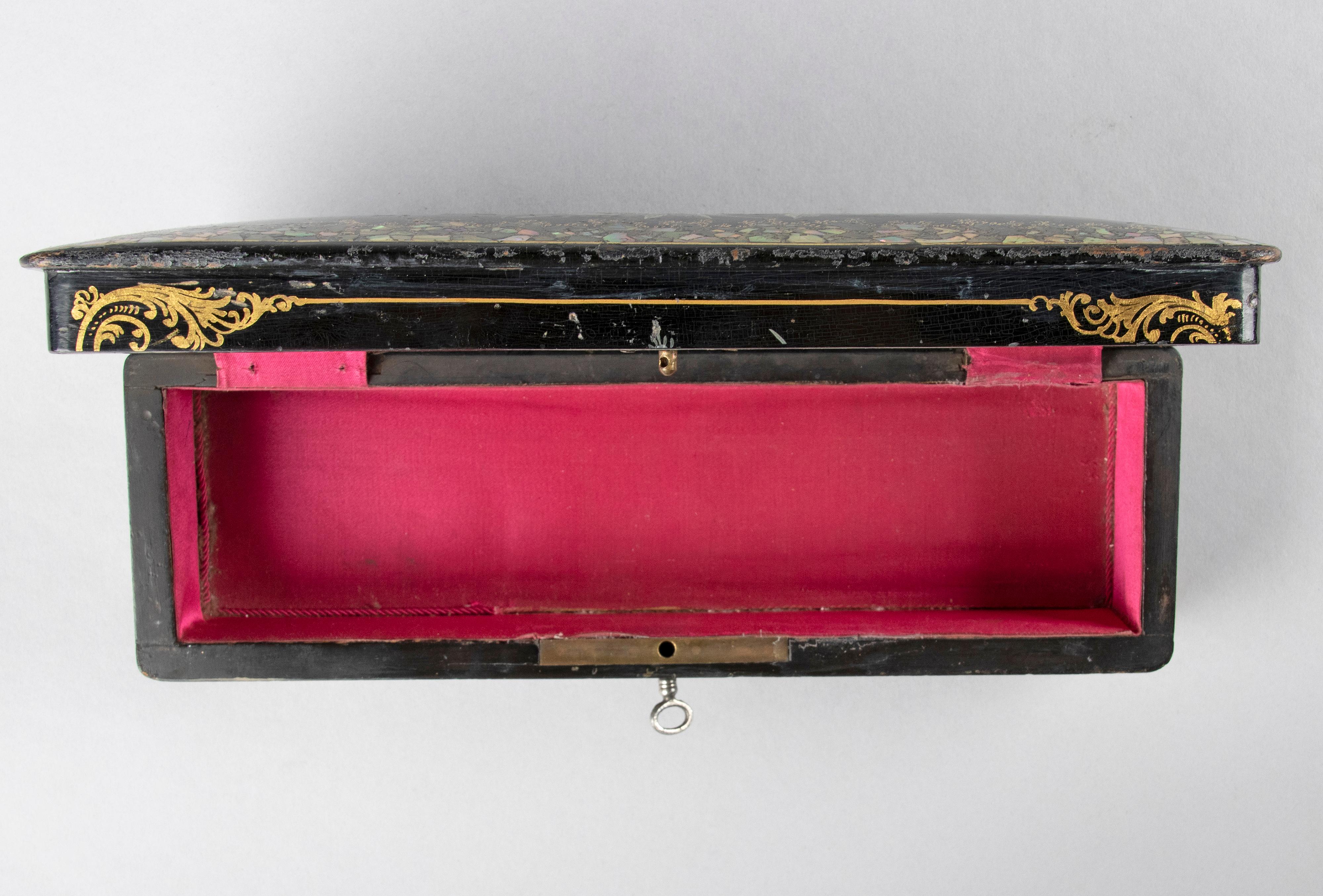 19th Century English Victorian Box 6