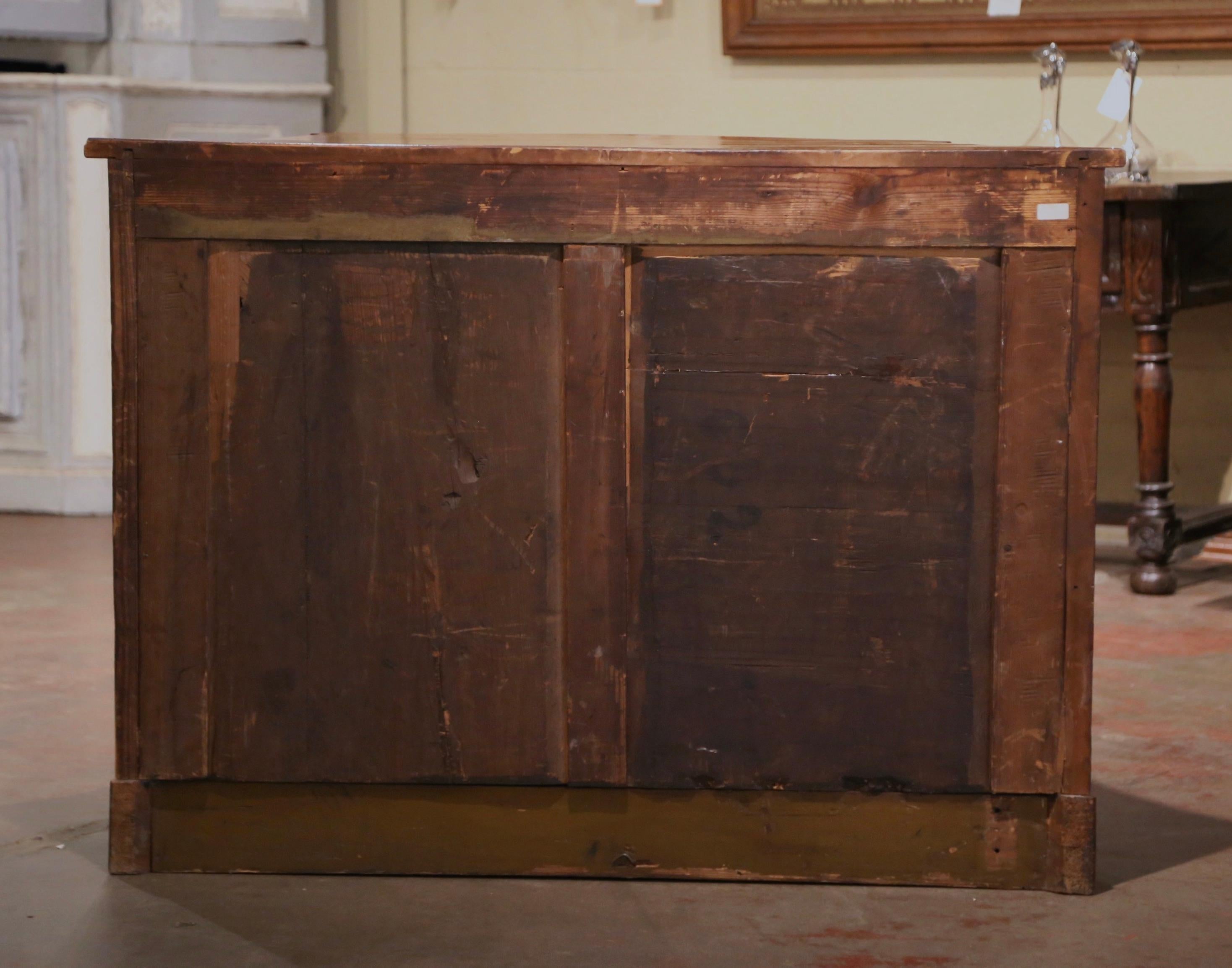 19th Century English Victorian Burl Walnut Bow Front Glass Door Curio Cabinet 5