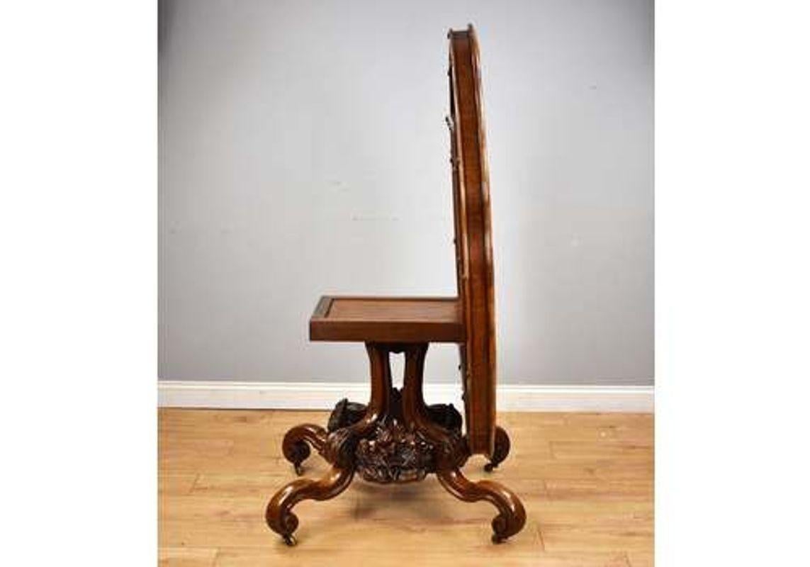 Early Victorian 19th Century, English Victorian Burr Walnut Loo Table For Sale