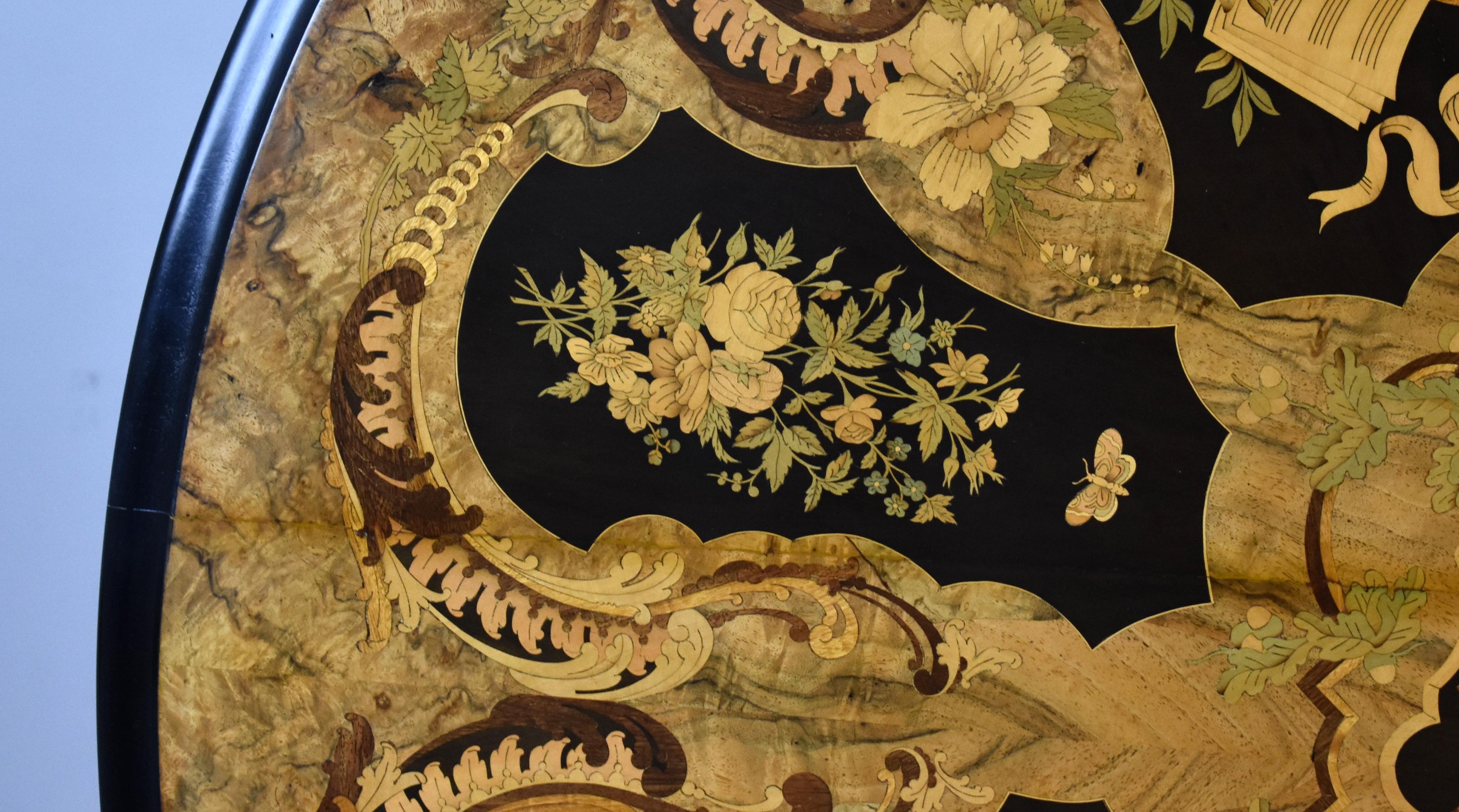 Table à déjeuner circulaire en ronce de noyer et marqueterie, 19e siècle, Angleterre en vente 4