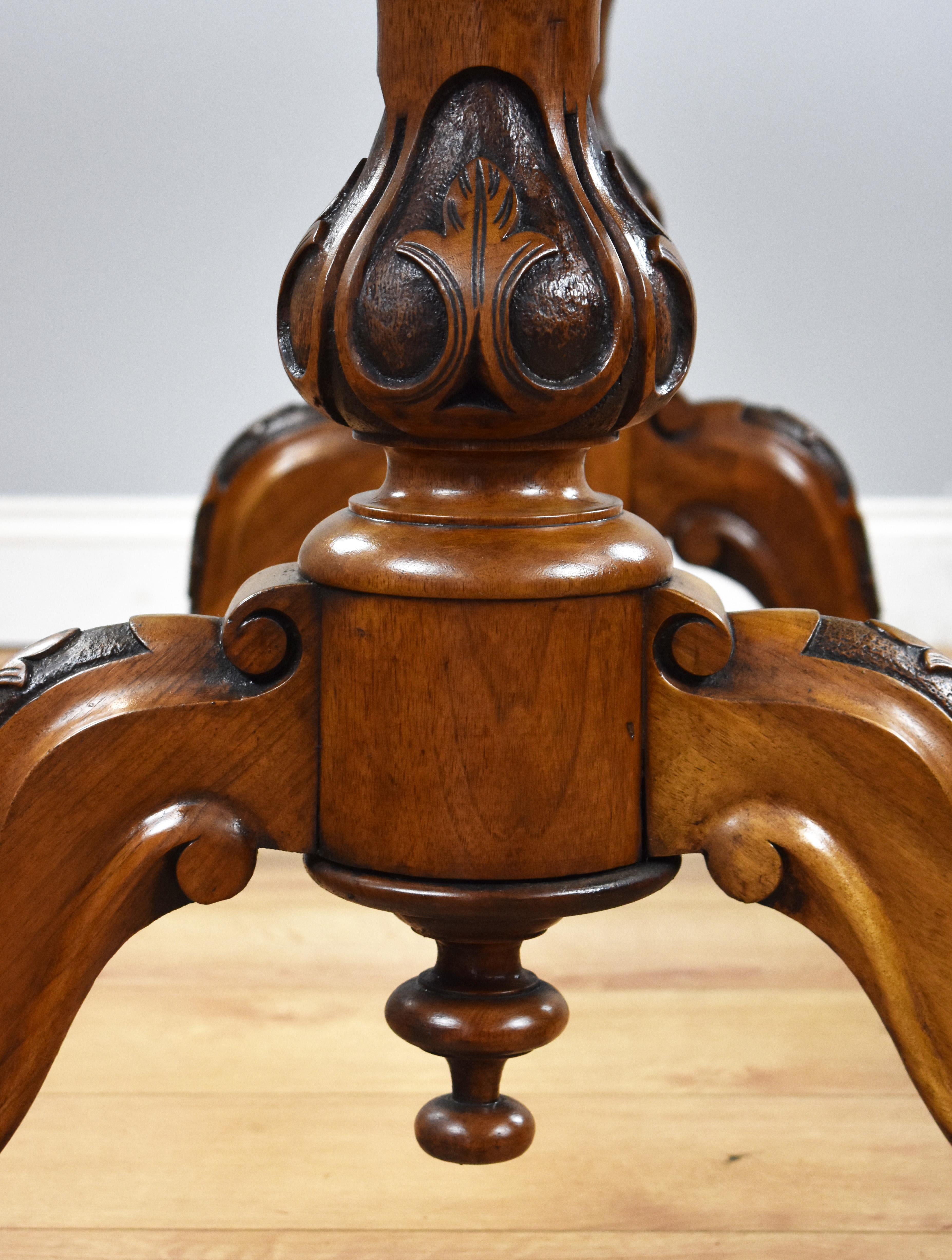 19th Century English Victorian Burr Walnut Table For Sale 7