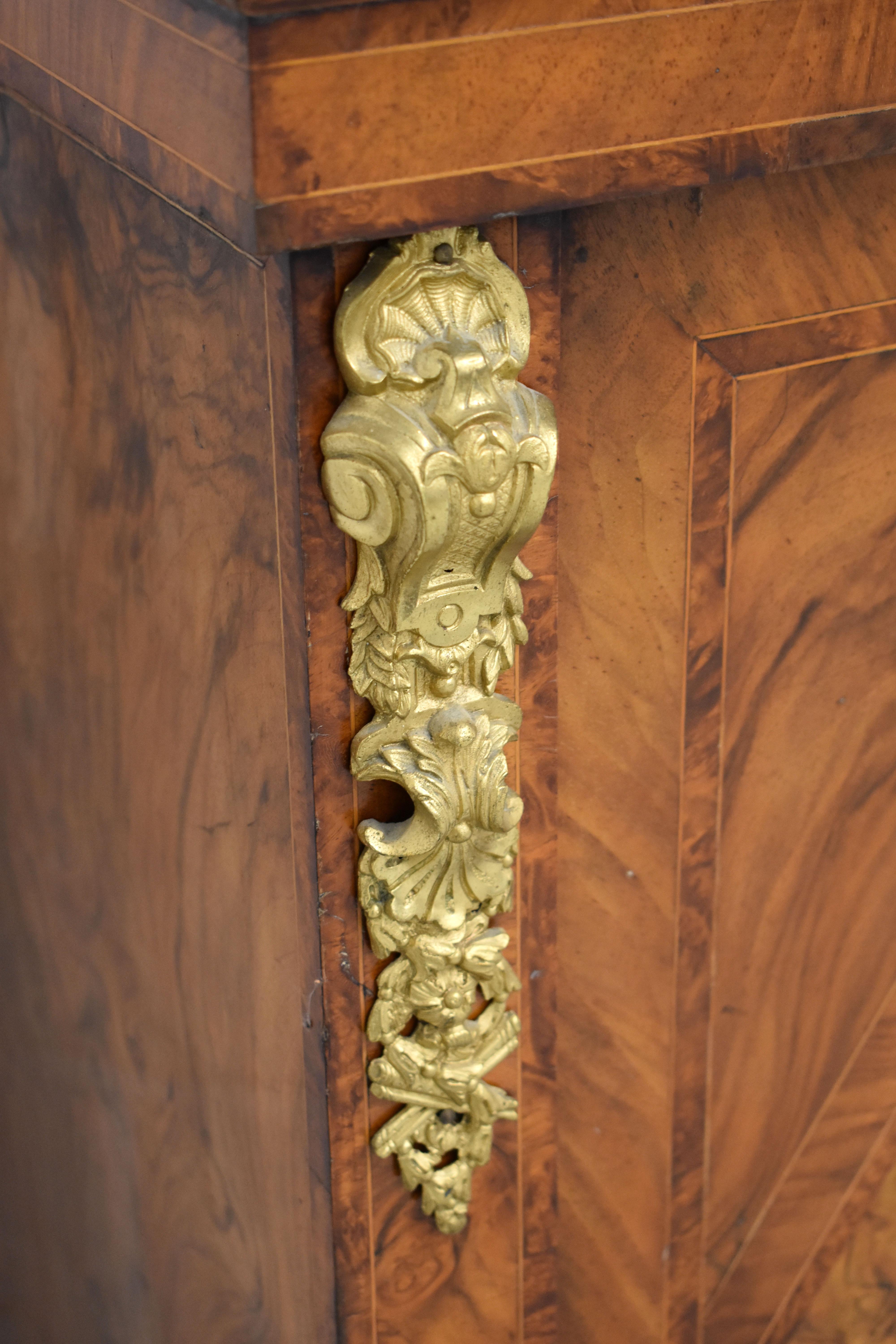 19th Century English Victorian Burr Walnut Two-Door Bookcase 3