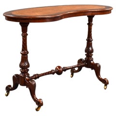 Englischer viktorianischer Wurzelnussholz-Schreibtisch aus dem 19. Jahrhundert