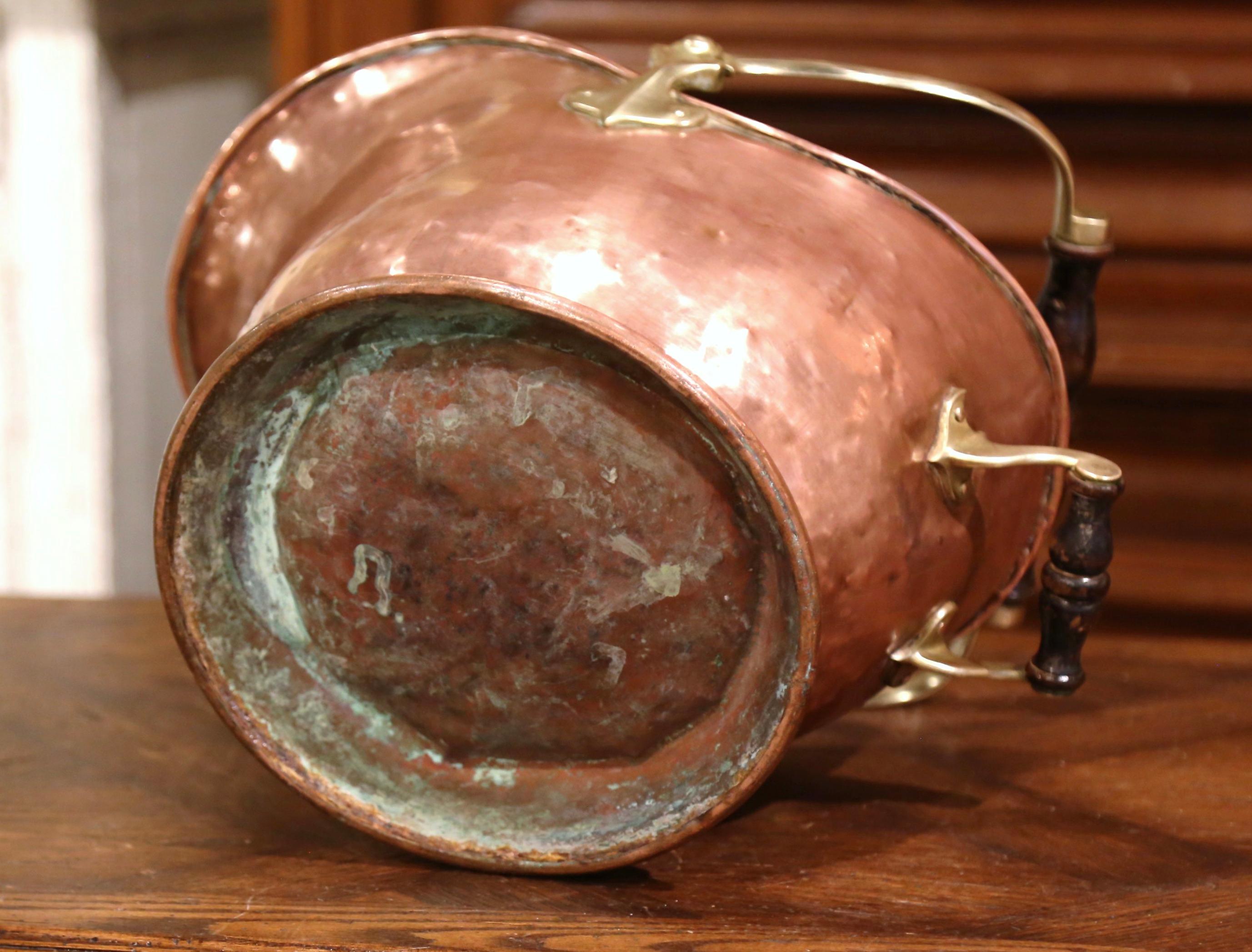 19th Century English Victorian Copper and Brass Coal Bucket For Sale 3