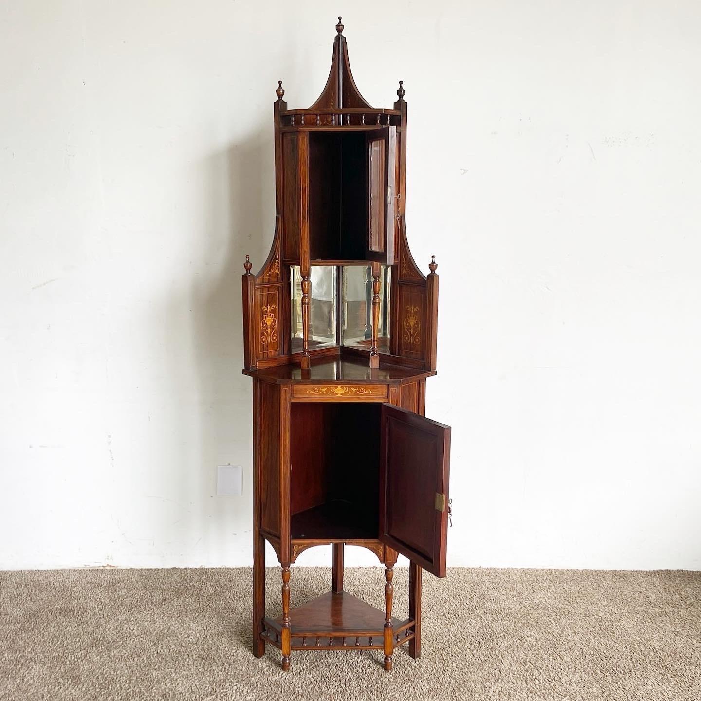 19th Century English Victorian Corner For Sale at 1stDibs