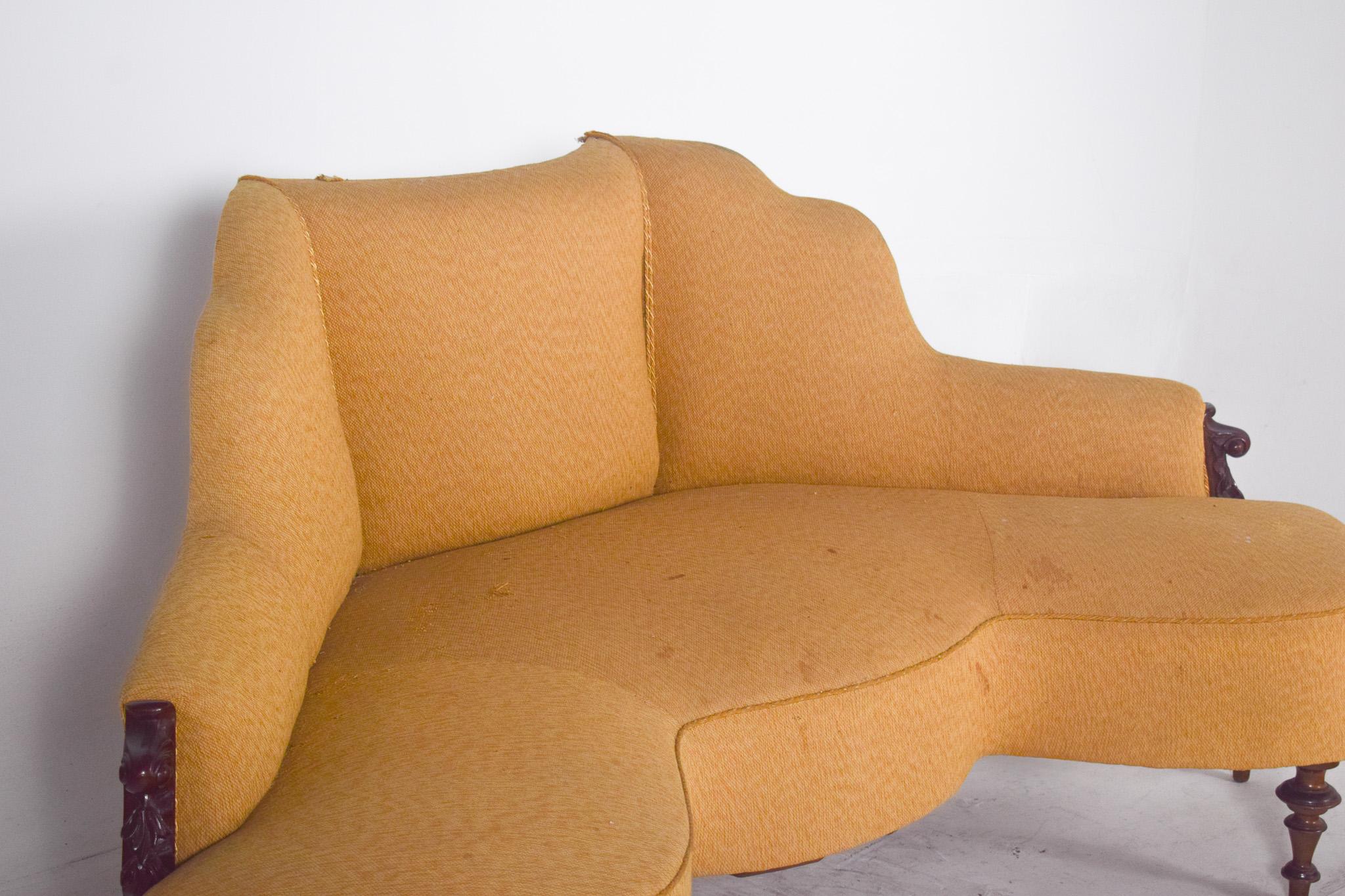 19th Century English Victorian Corner Sofa in Mahogany For Sale 2