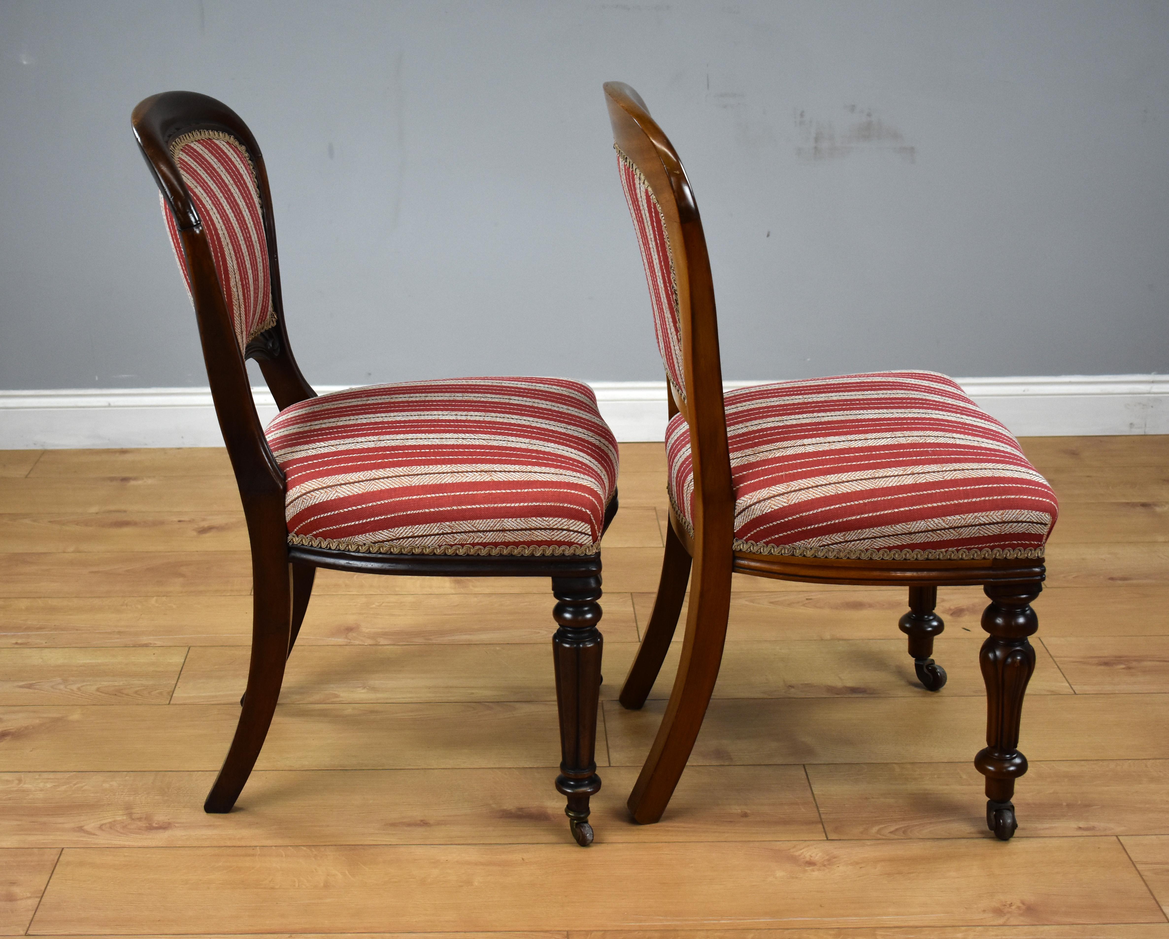 19th Century English Victorian Extending Dining Table & 10 Chairs 7