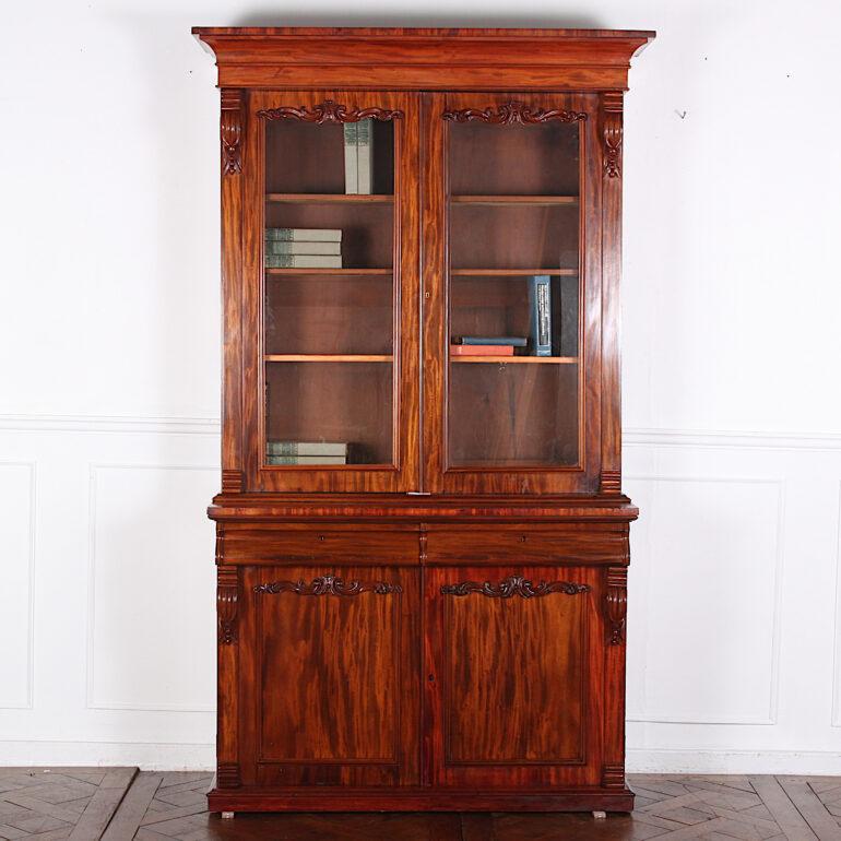 19th Century English Victorian Figured Mahogany Bookcase with Carved Details 4