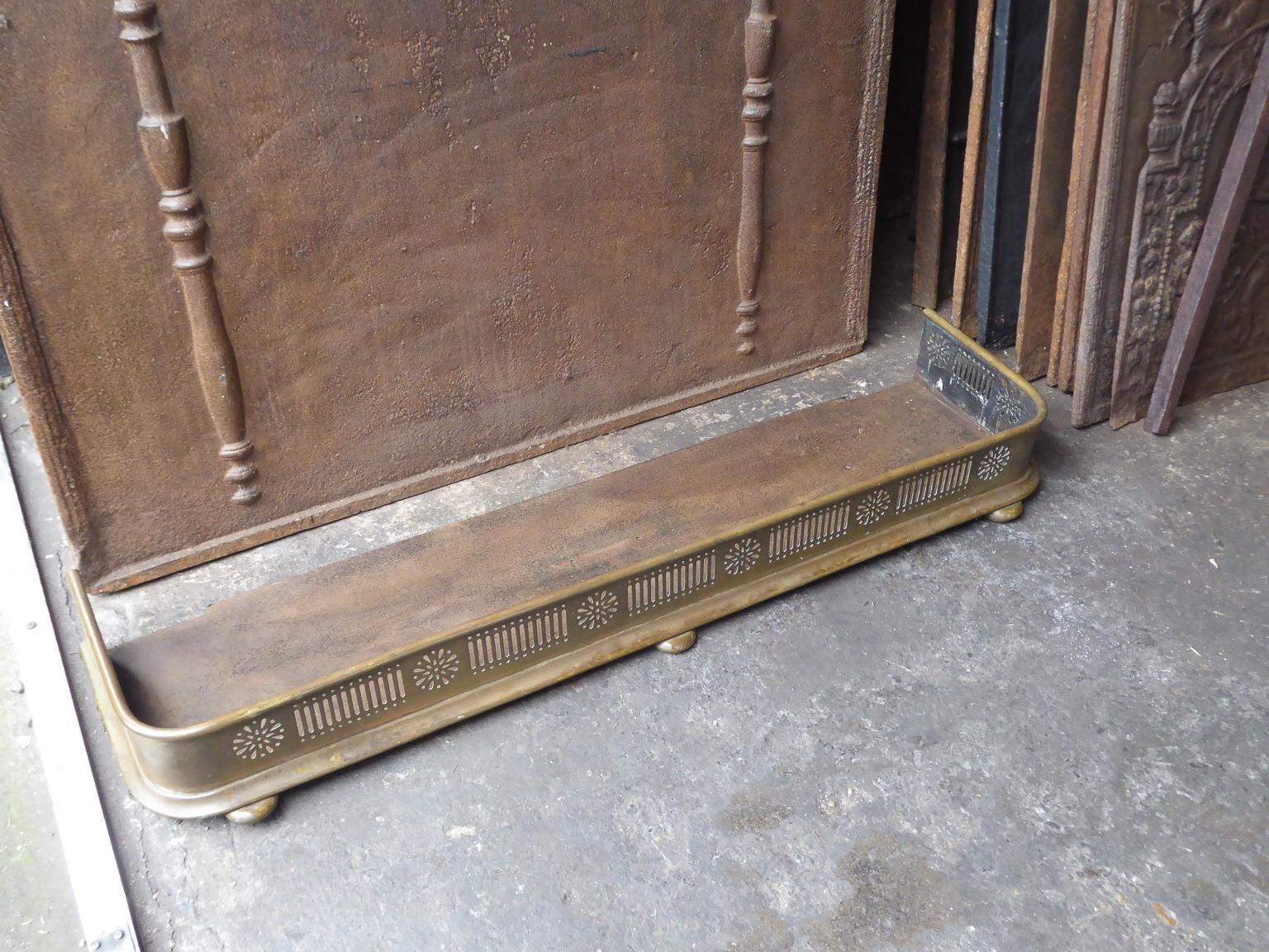 British 19th Century English Victorian Fireplace Fender or Fire Fender For Sale