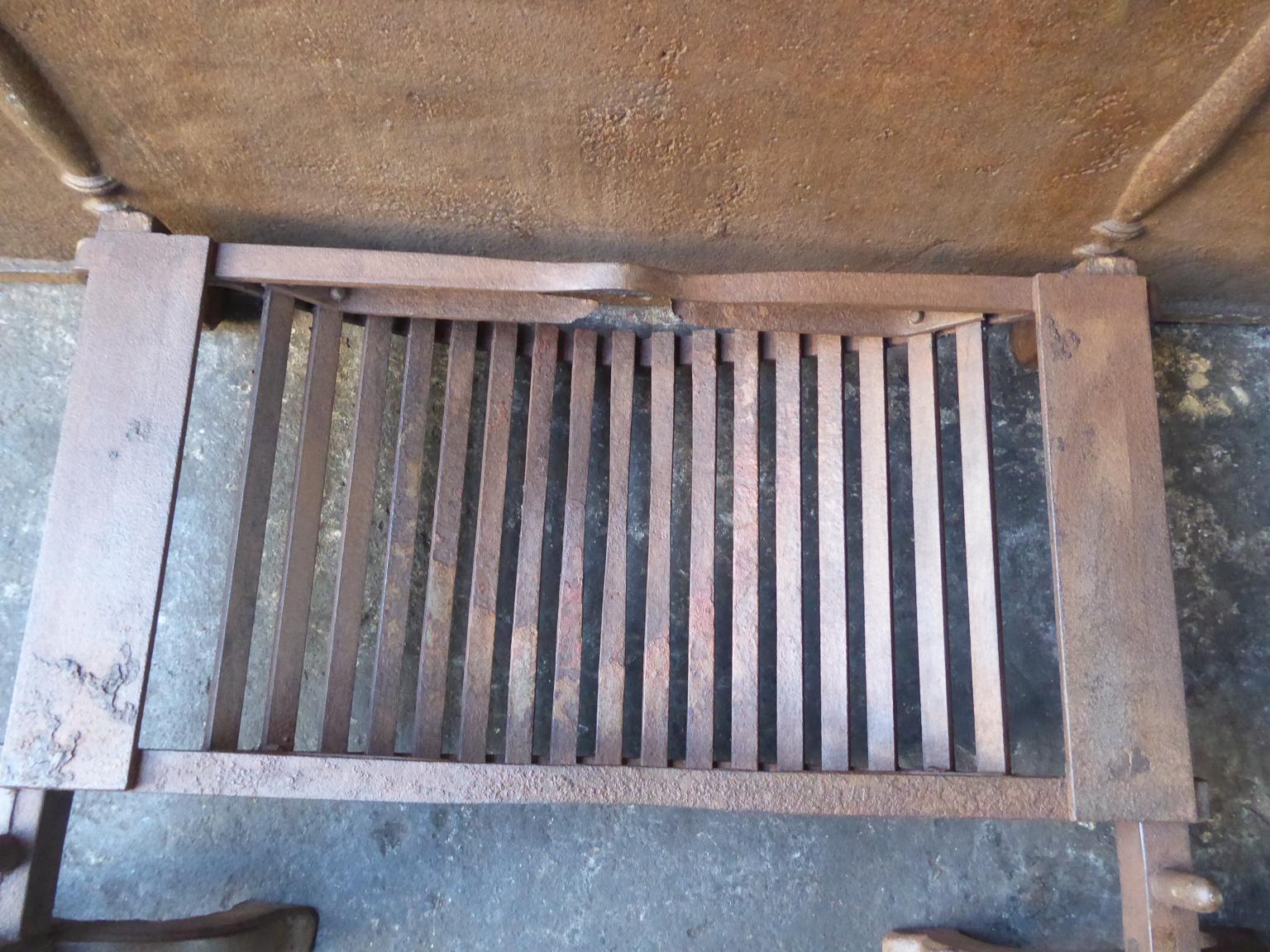 19th Century English Victorian Fireplace Grate or Fire Grate 7