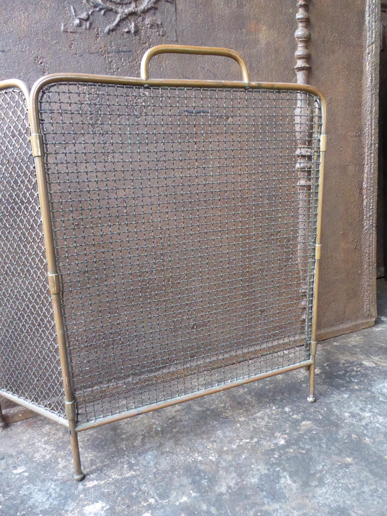 19th Century English Victorian Fireplace Screen or Fire Screen In Good Condition In Amerongen, NL