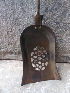 19th Century English Victorian Fireplace Shovel or Fire Shovel