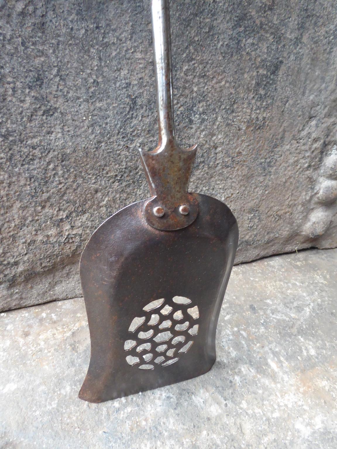 Pala de chimenea o pala de fuego victoriana inglesa del siglo XIX Británico en venta