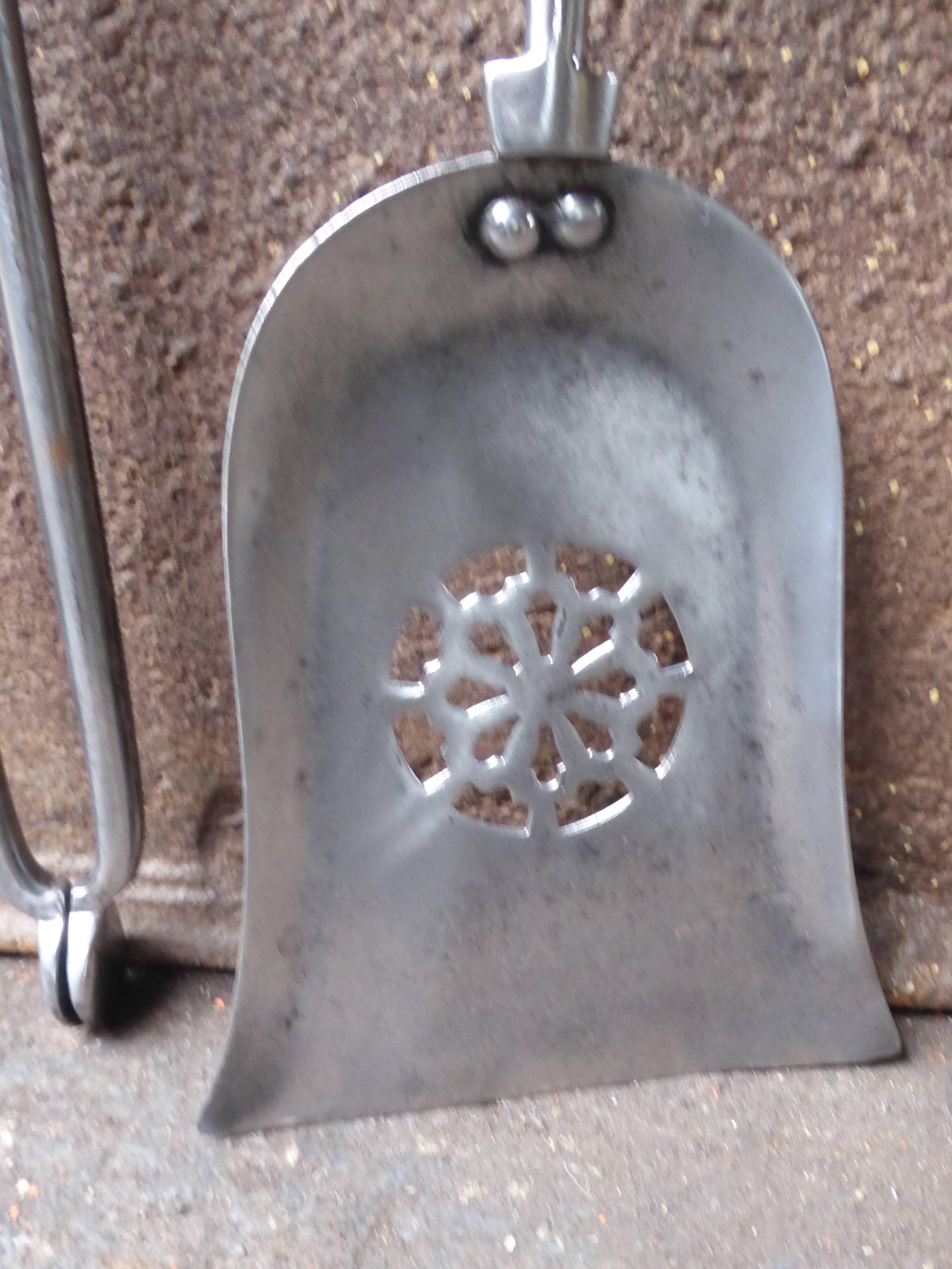 Outils de cheminée ou outils de cheminée victoriens anglais du 19e siècle Bon état - En vente à Amerongen, NL