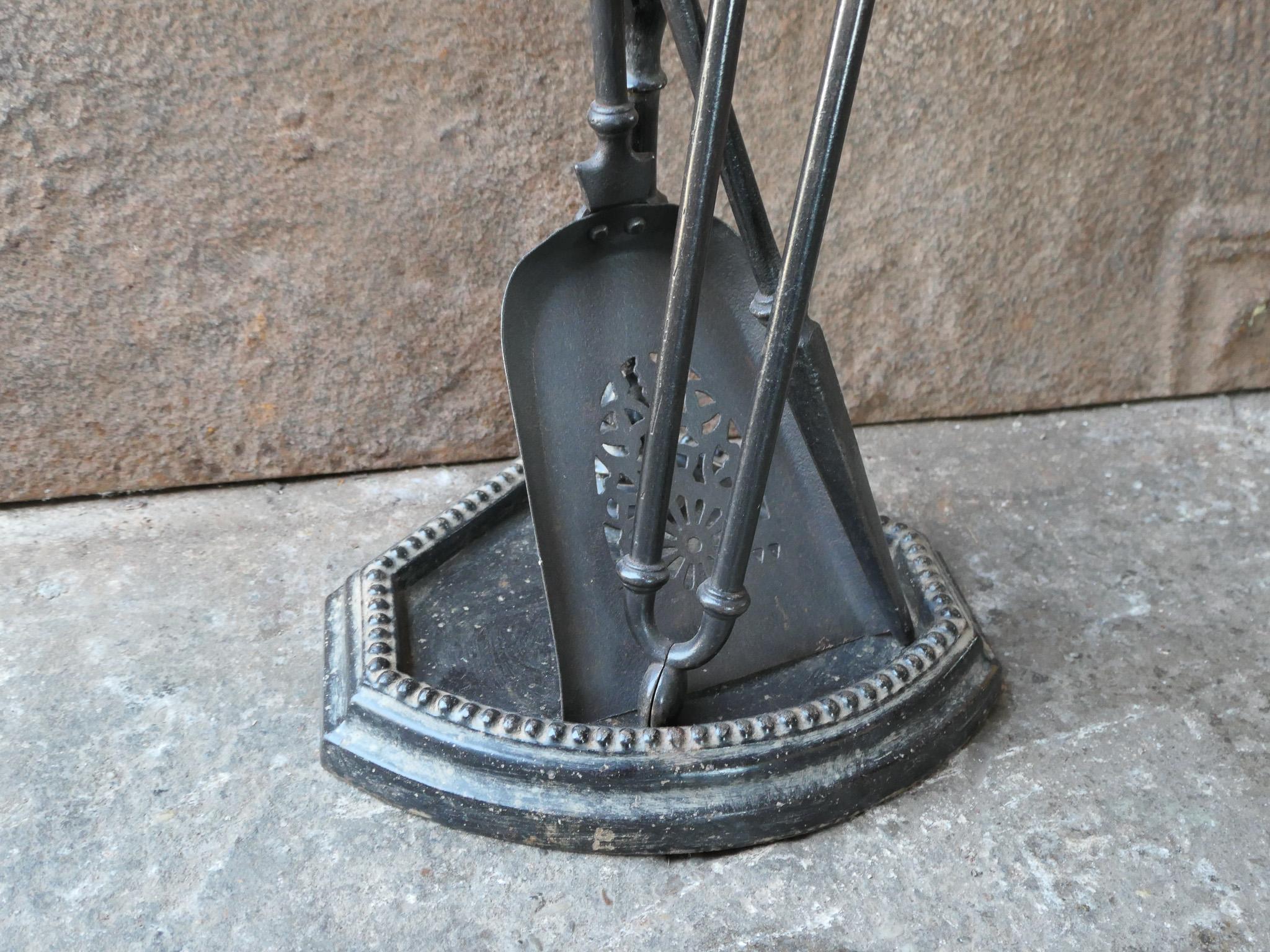 Ensemble d'outils ou de compagnons de cheminée anglais victorien du 19e siècle en vente 2