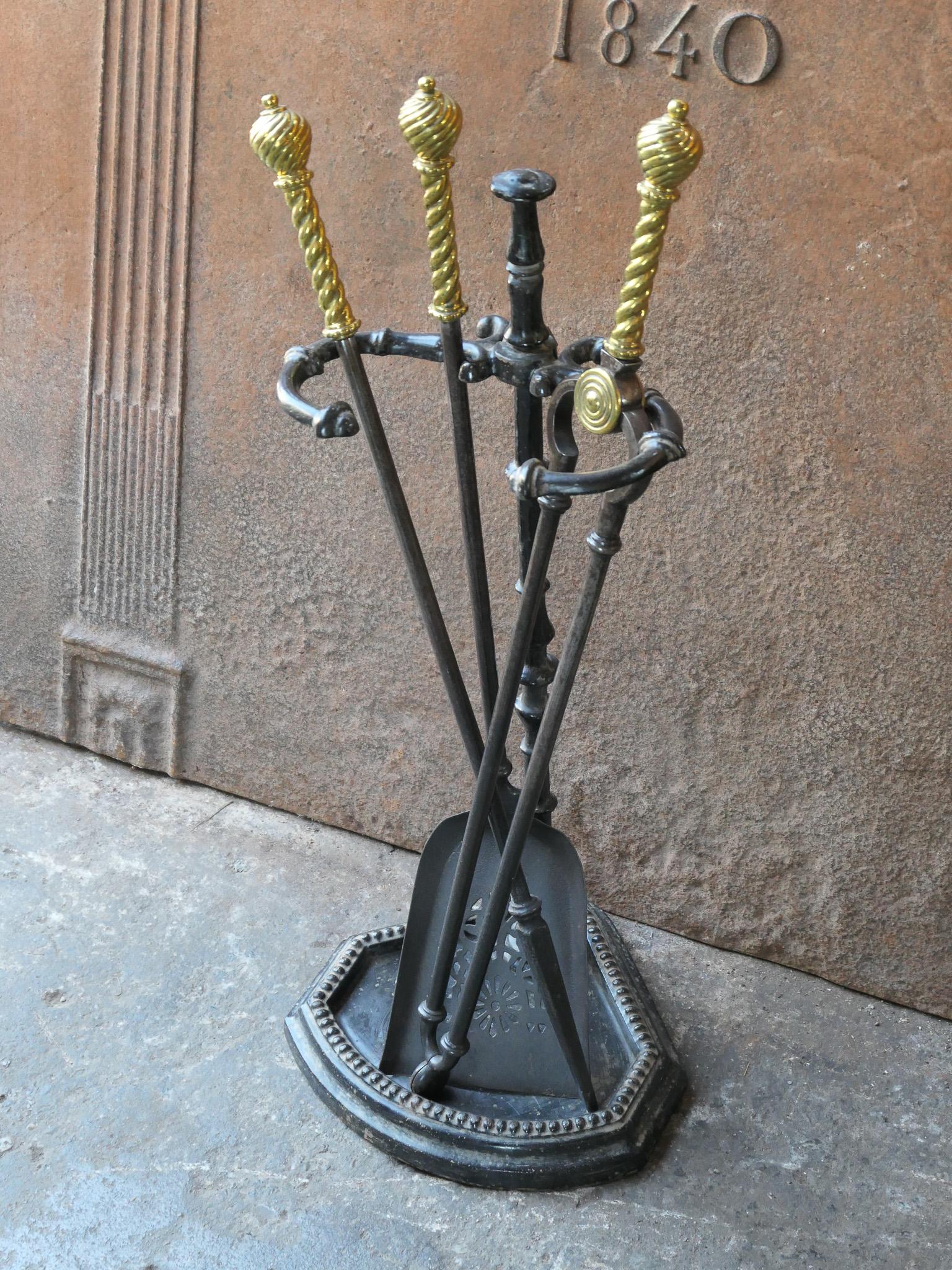 19th Century English Victorian Fireplace Tools or Companion Set For Sale 1