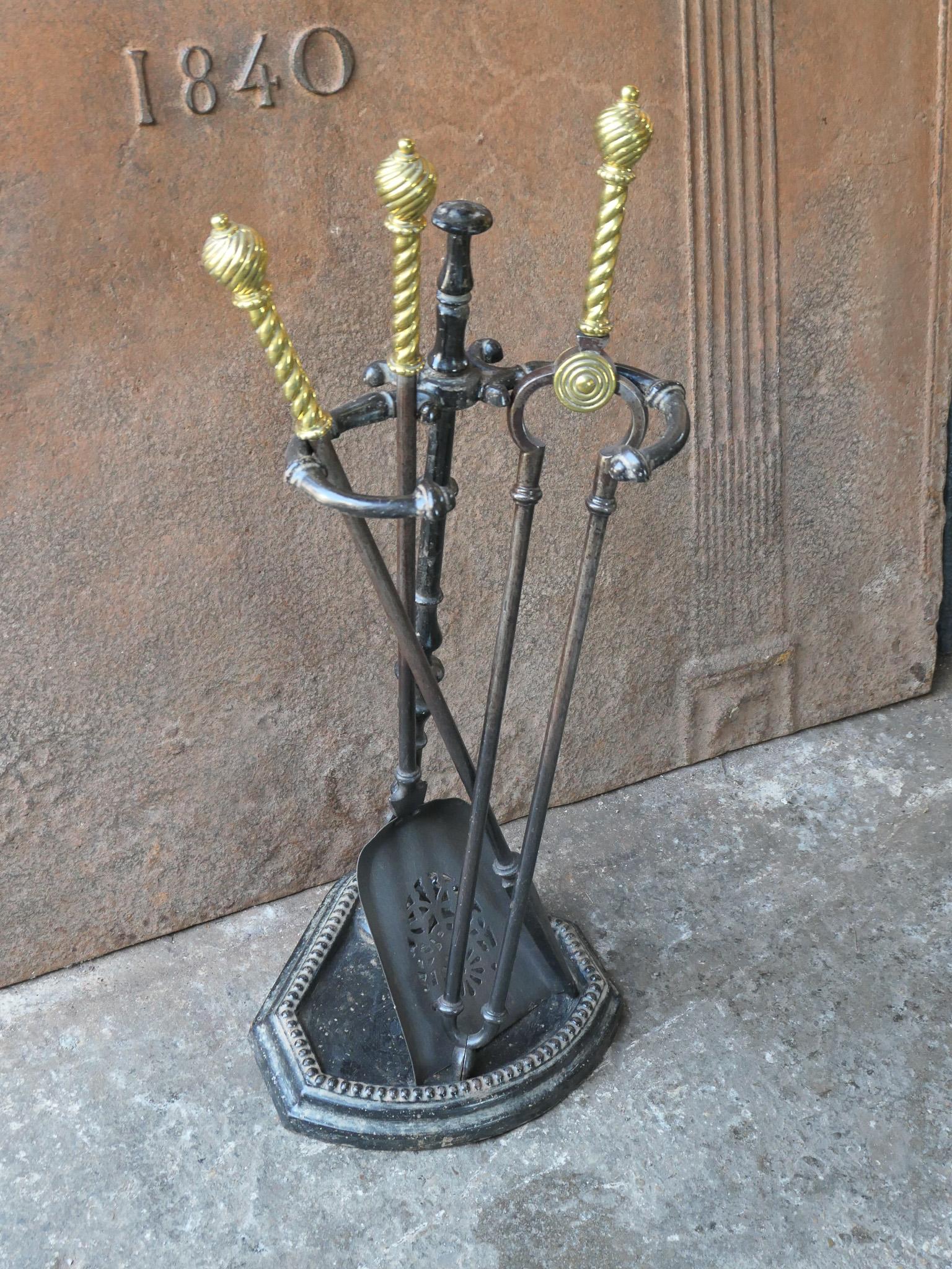 19th Century English Victorian Fireplace Tools or Companion Set For Sale 2