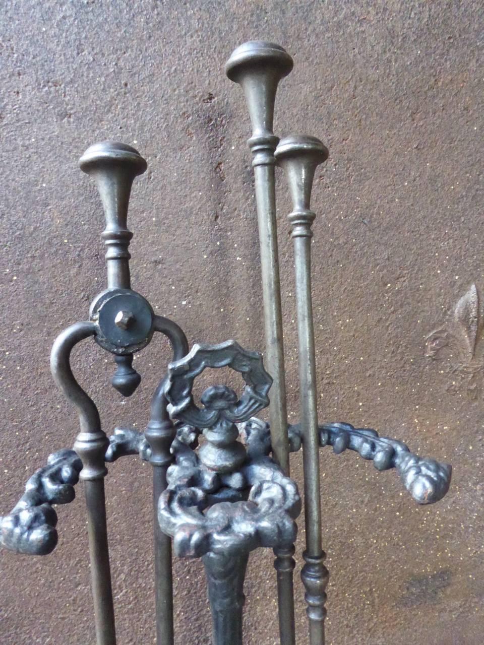 19th Century English Victorian Fireplace Tools or Fire Tools In Good Condition In Amerongen, NL