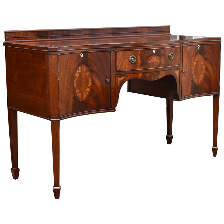 19th Century English Victorian Flame Mahogany Serpentine Sideboard For Sale