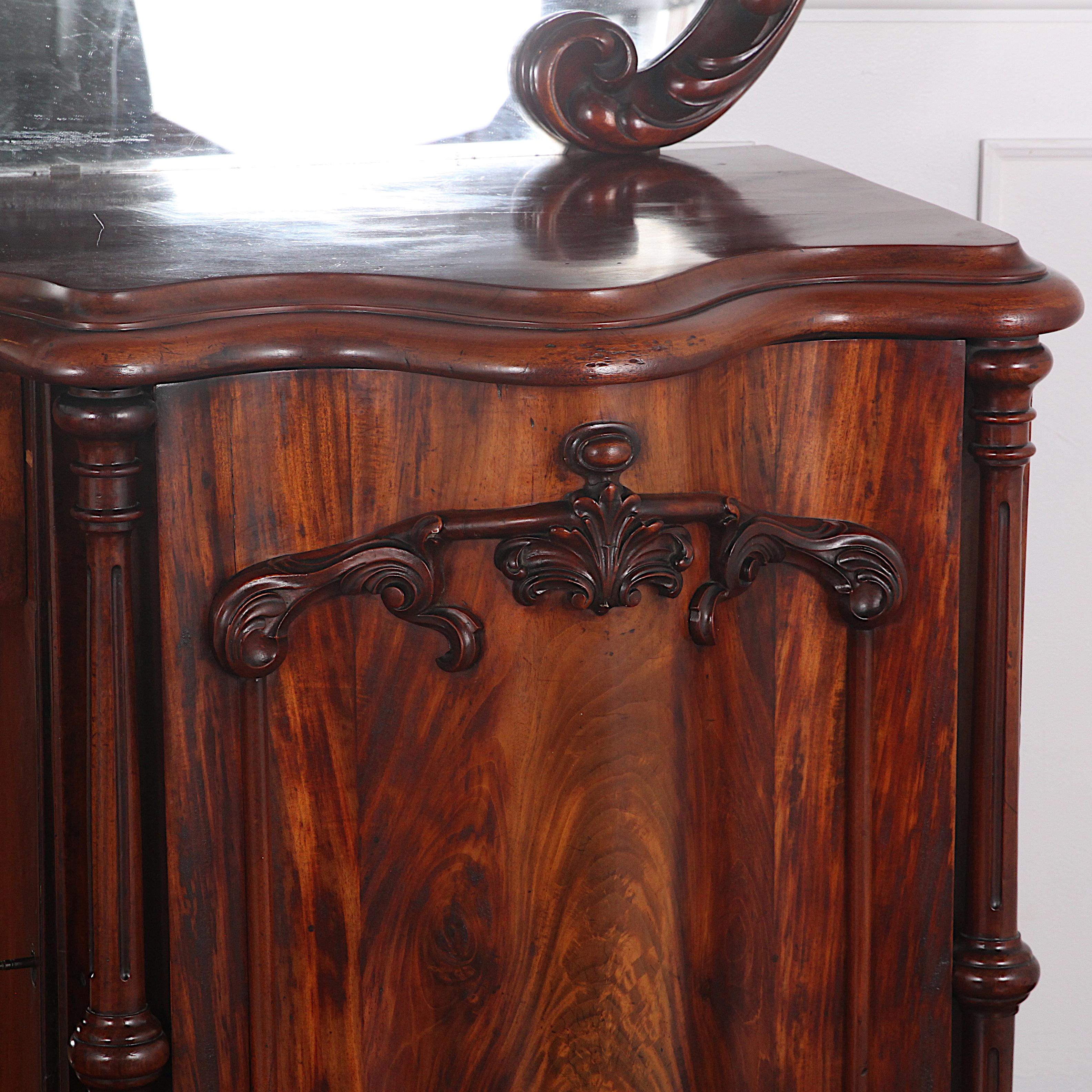 19th Century English Victorian Flame Mahogany Sideboard Buffet In Good Condition In Vancouver, British Columbia
