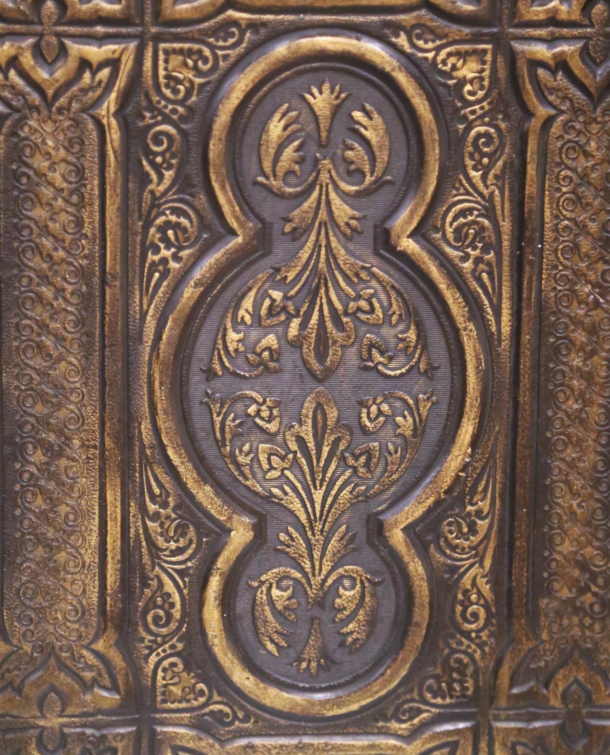 Bible de famille nationale illustrée victorienne du 19e siècle avec pages dorées en vente 1