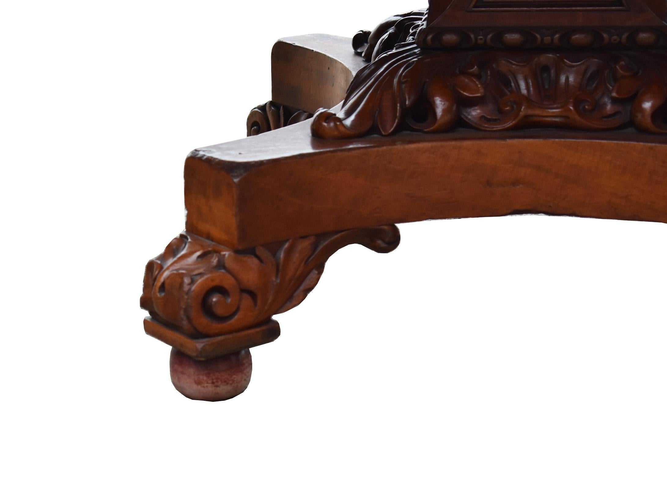 19th Century English Victorian Mahogany Extending Dining Table 3