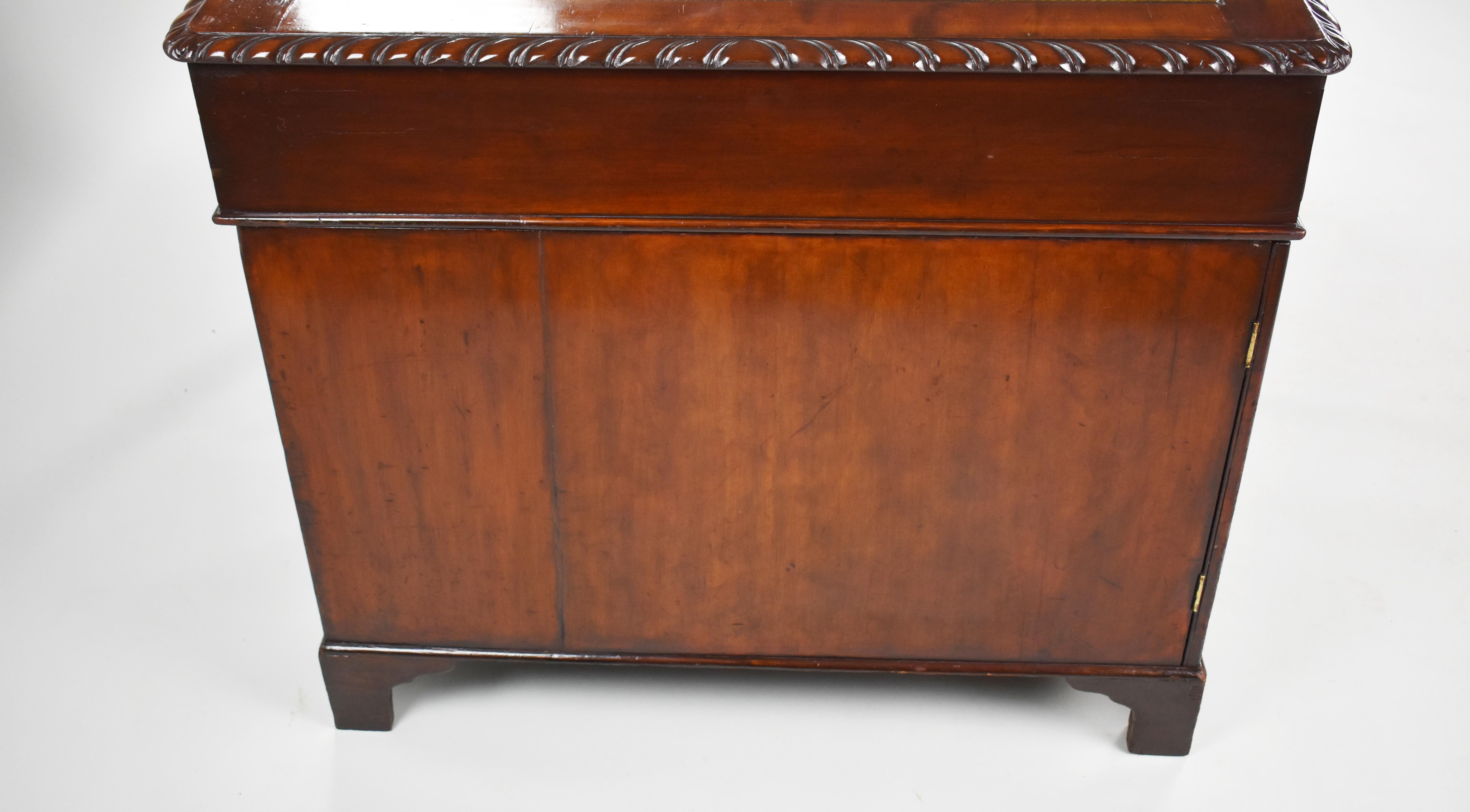 19th Century English Victorian Mahogany Partners Desk For Sale 7