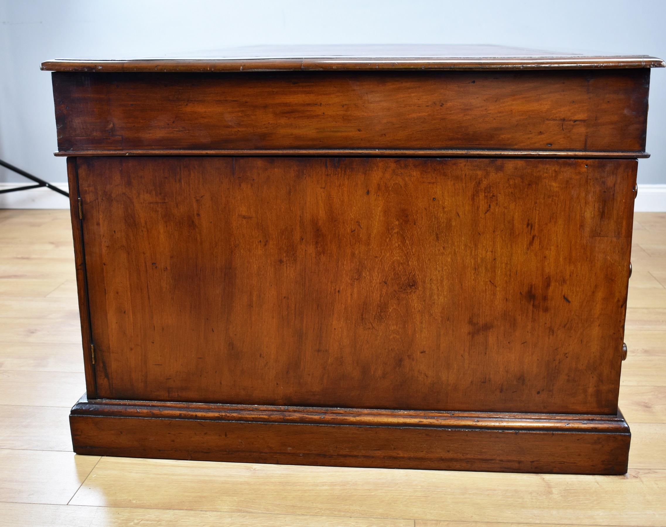 19th Century English Victorian Mahogany Partners Desk 2