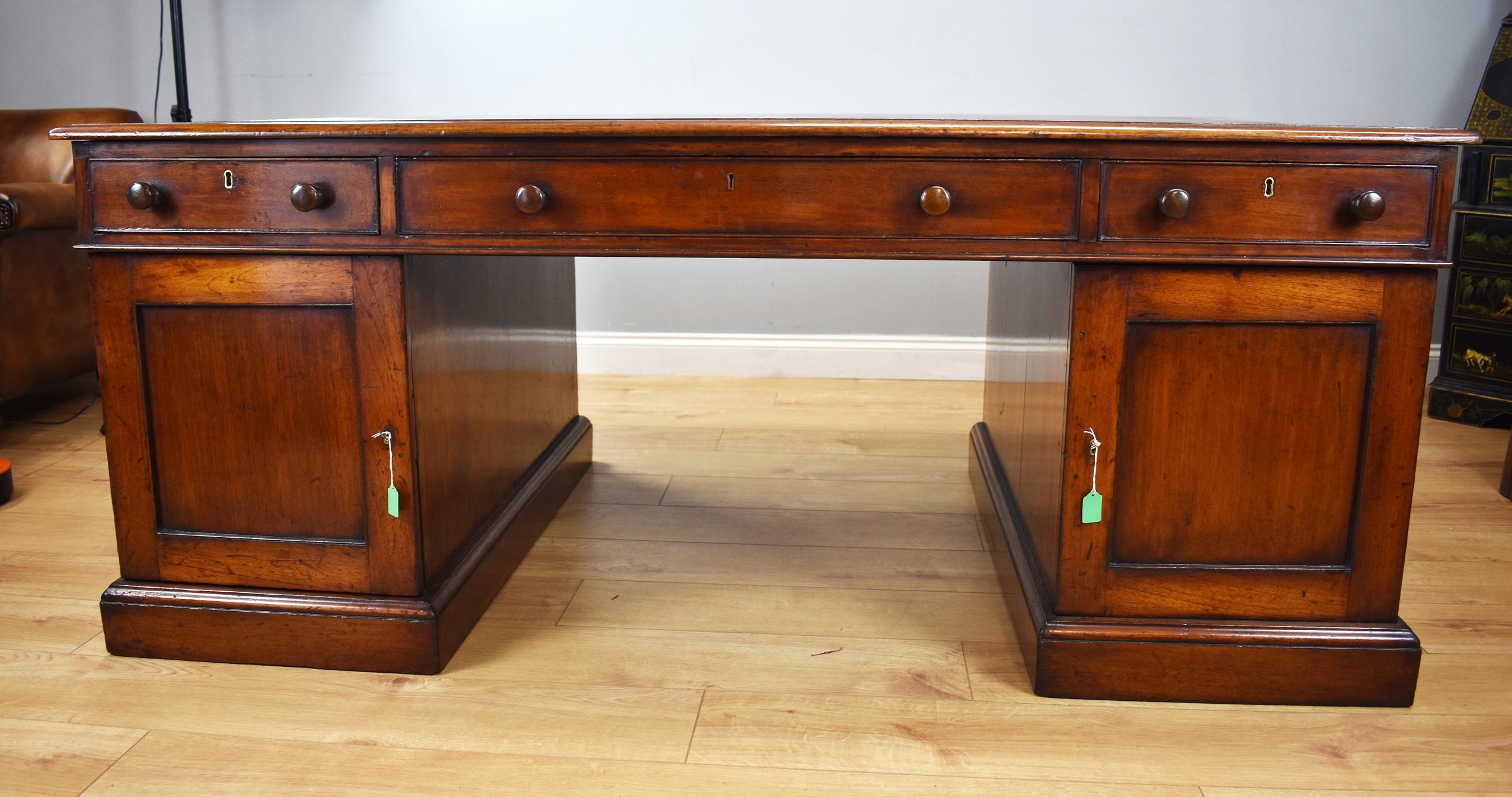 19th Century English Victorian Mahogany Partners Desk 3
