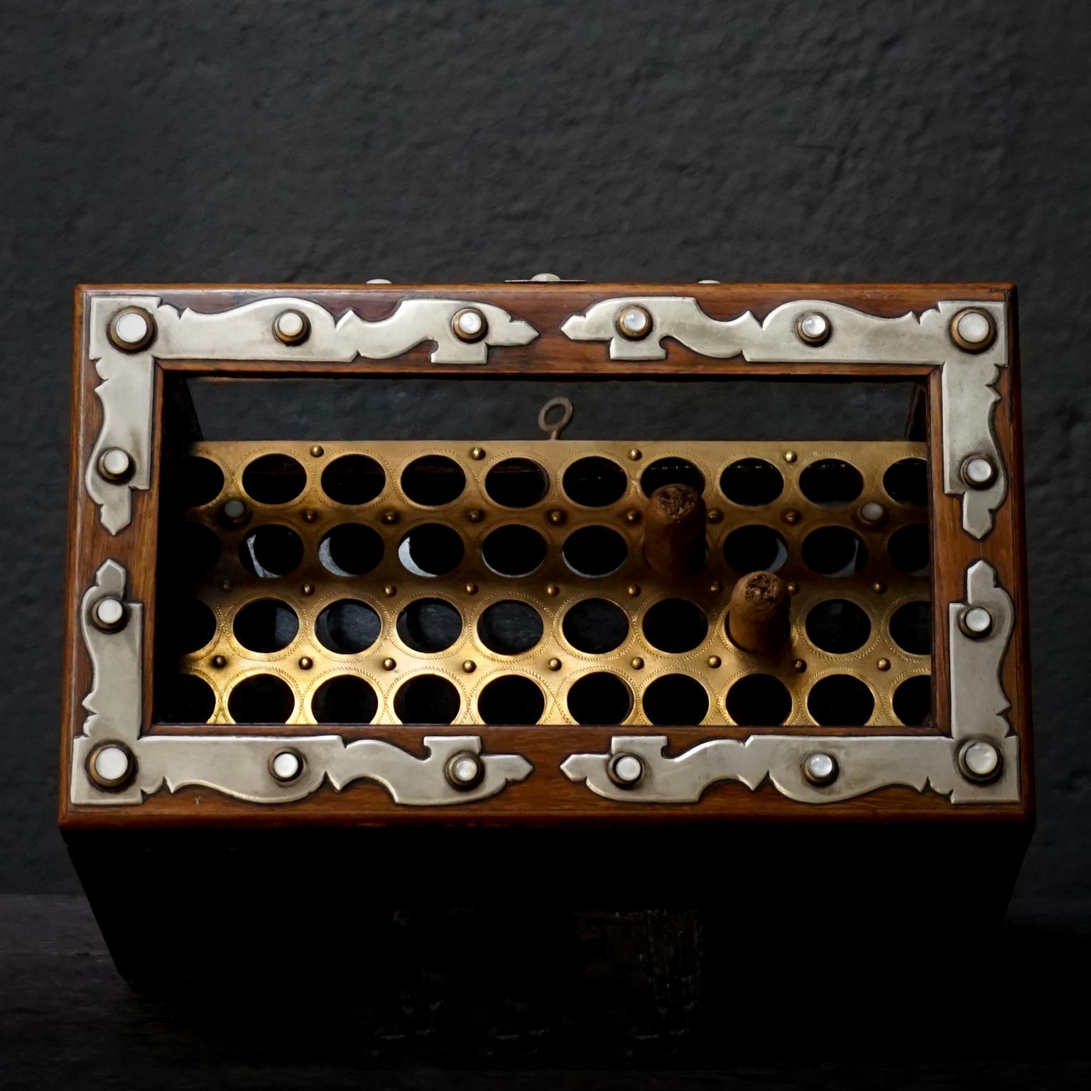 19th Century English Victorian Mahogany Veneer Cigar Box Humidor 7