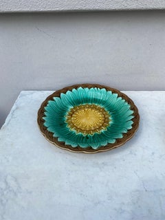 19th Century English Victorian Majolica Sunflower Plate