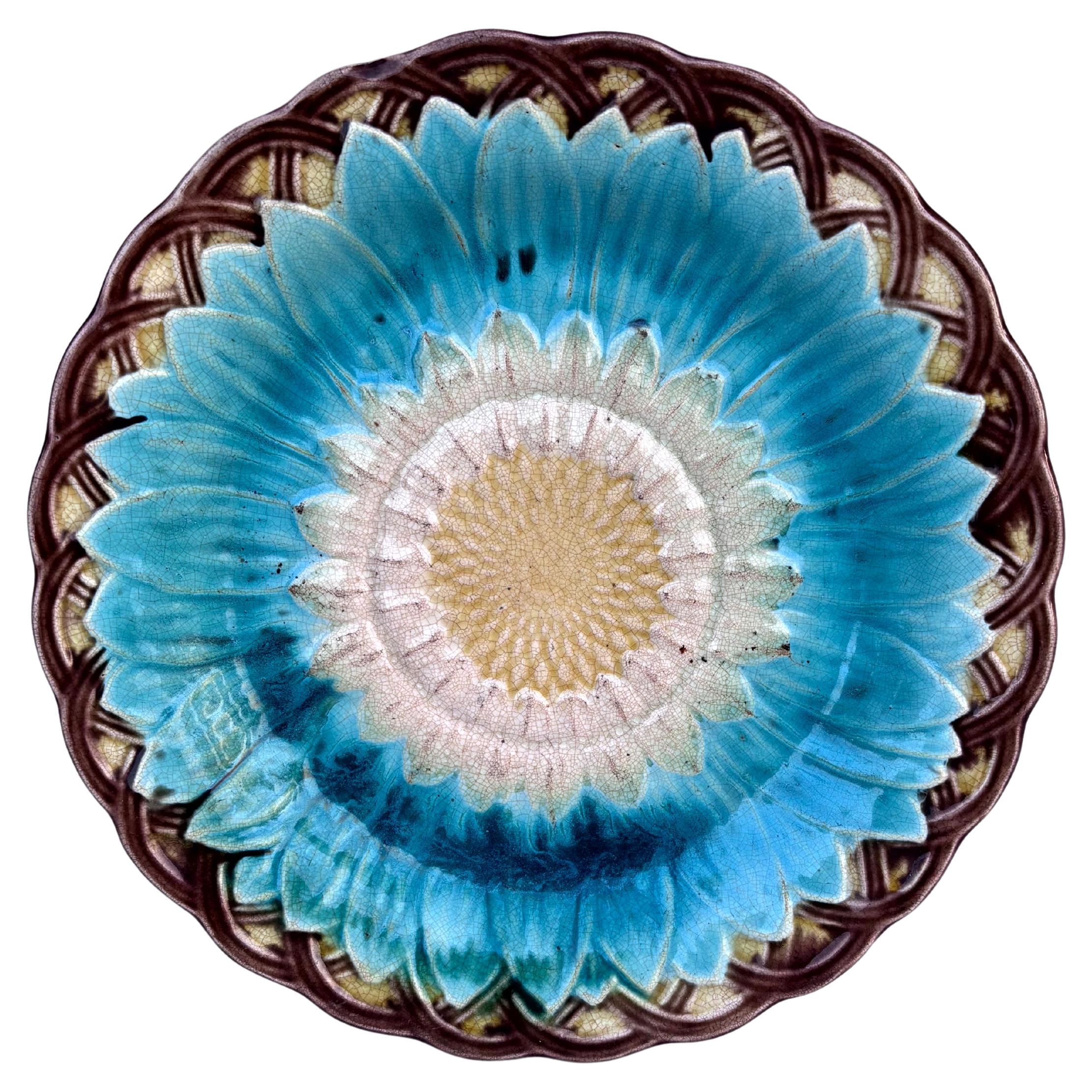 19th Century English Victorian Majolica Sunflower Plate