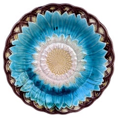 19th Century English Victorian Majolica Sunflower Plate