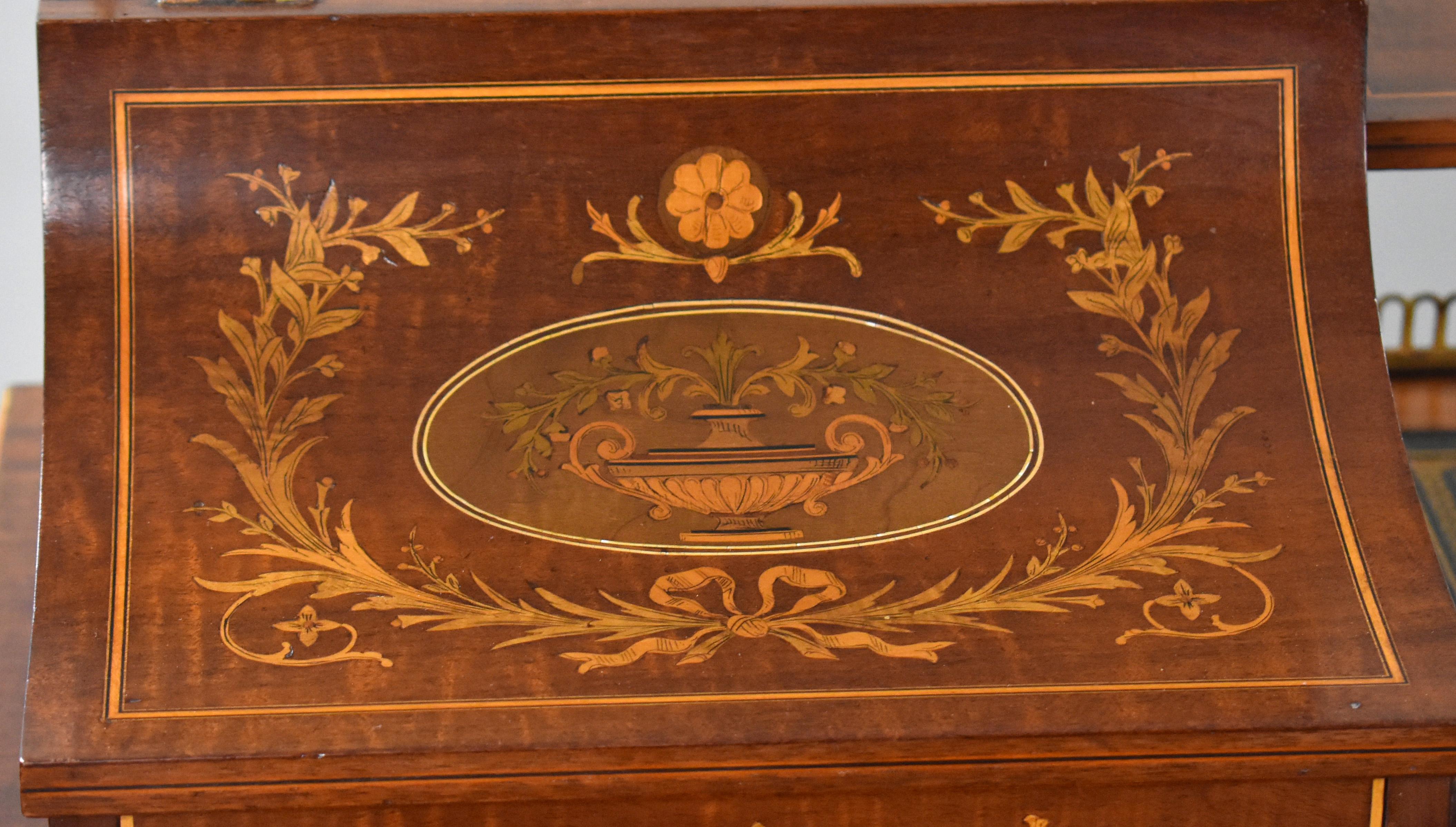 19th Century English Victorian Marquetry Inlaid Carlton House Desk For Sale 7