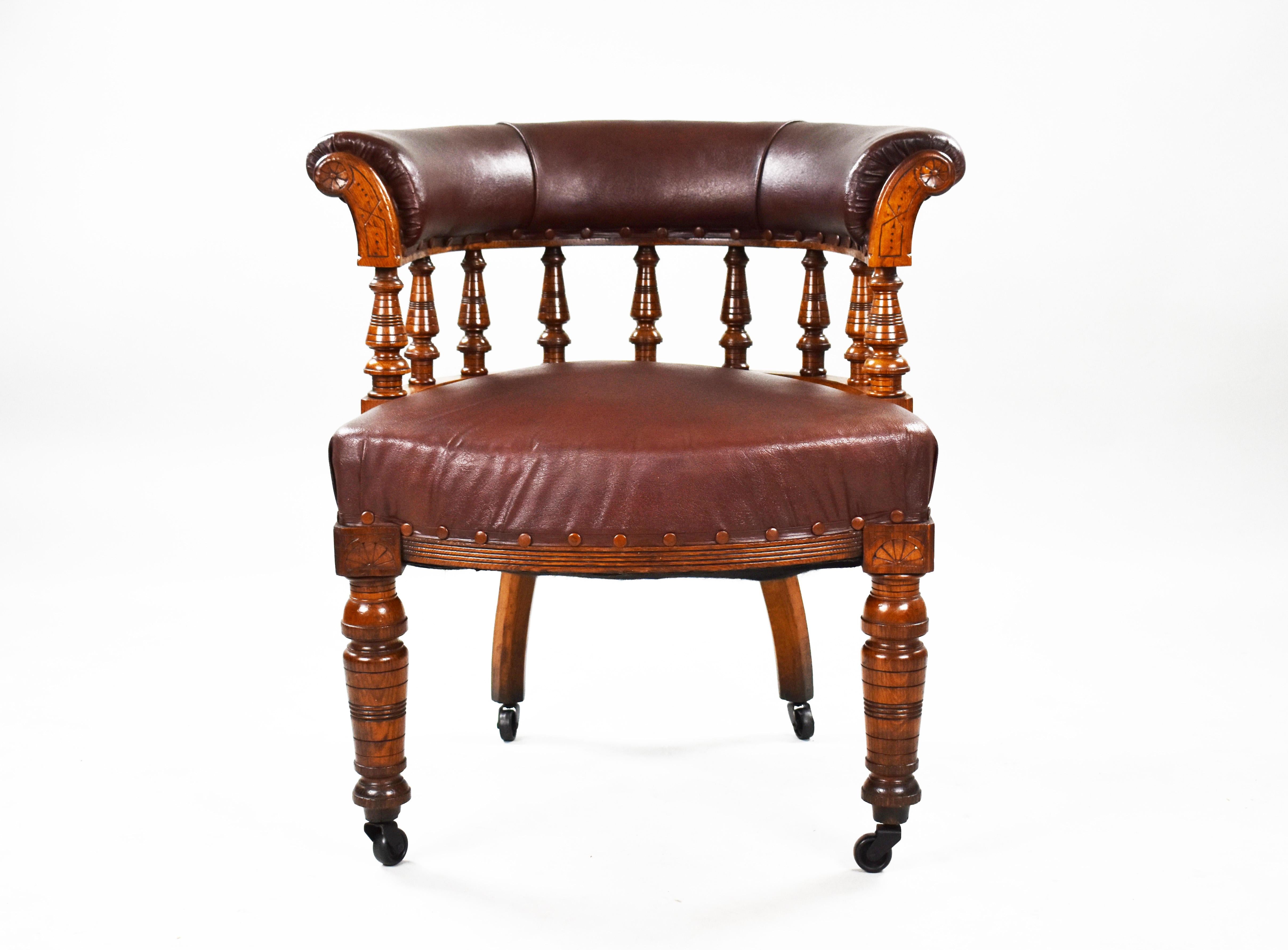 19th Century, English Victorian Oak Armchair In Good Condition For Sale In Chelmsford, Essex