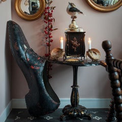 19th Century English Victorian Oval Black Painted Papier Mâché Tilt-Top Table