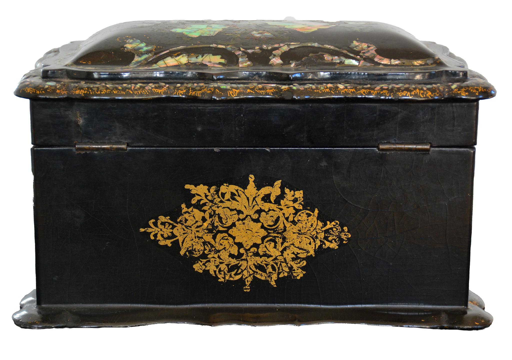 19th Century English Victorian Papier Mache Inlay & Gold Leaf Box For Sale 2