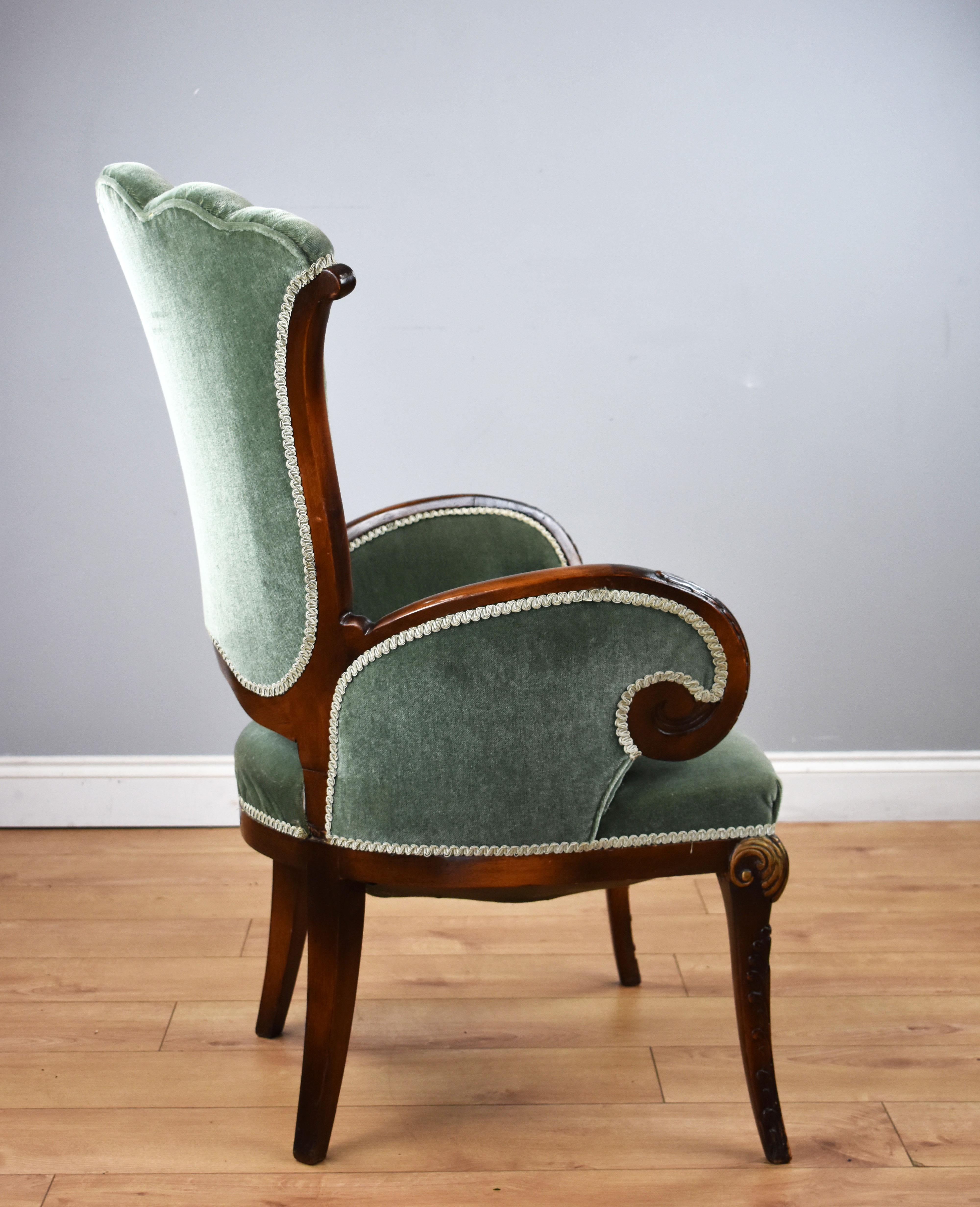 19th Century English Victorian Parlour Chair In Good Condition In Chelmsford, Essex