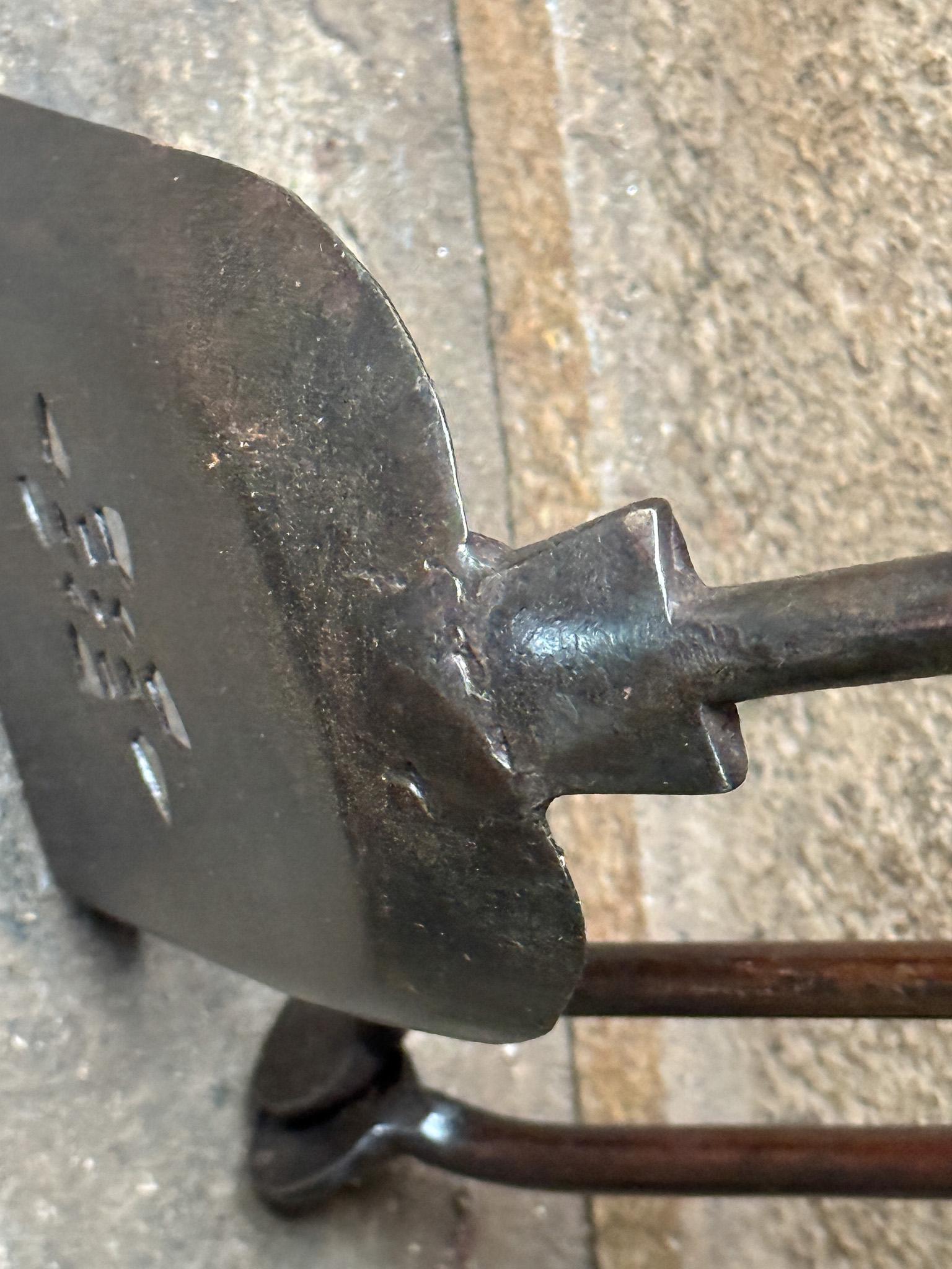 Set di attrezzi per caminetto del 19° secolo inglese di epoca vittoriana o set di accessori in vendita 1