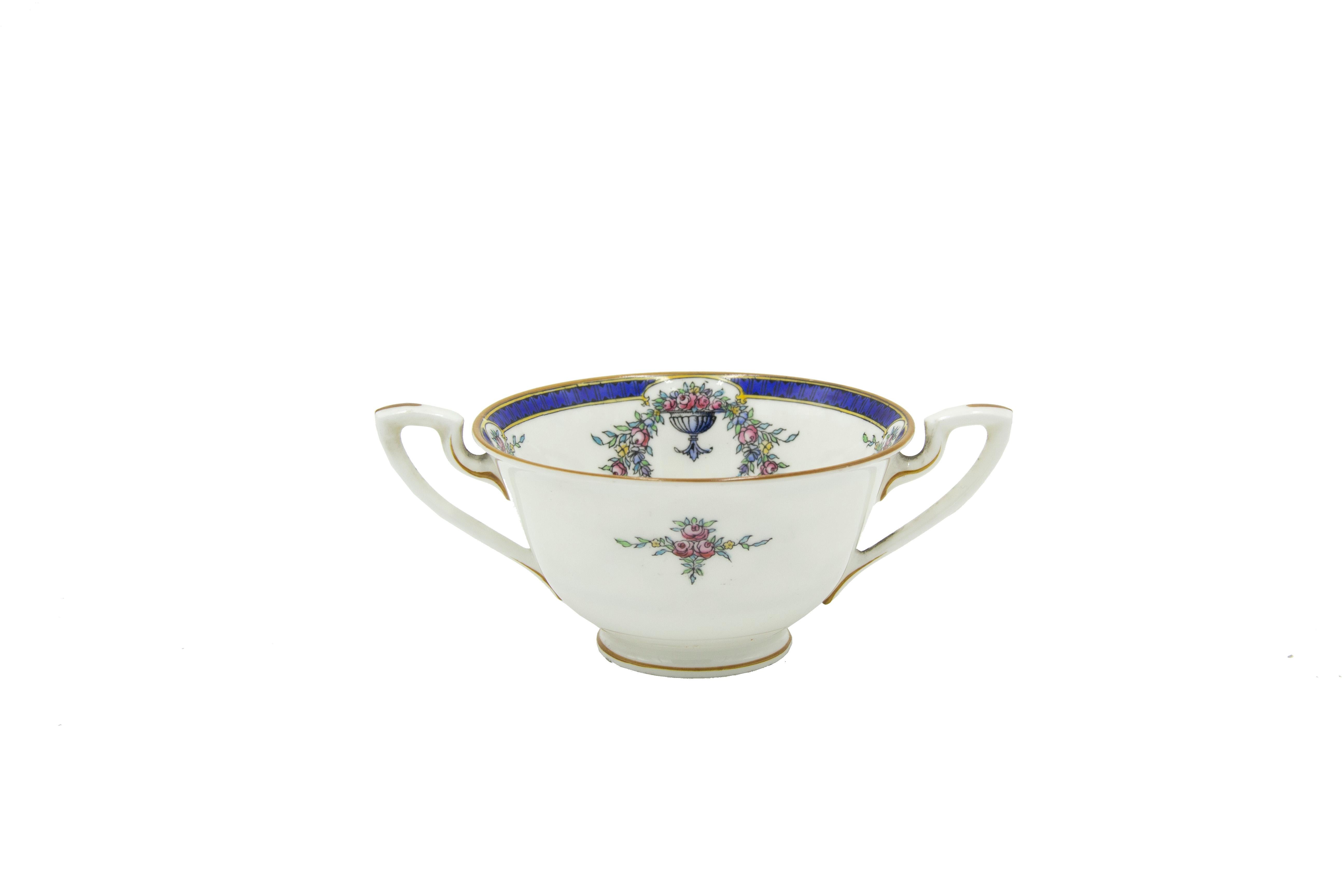 Englisches viktorianisches Porzellan-Esstischset aus dem 19. Jahrhundert (Viktorianisch) im Angebot